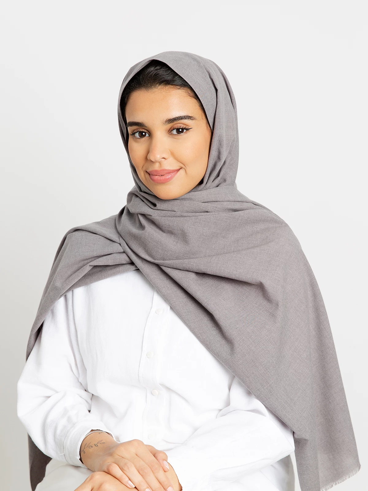 kaafmeem-latest-abayas-clothing-tarha-gray-plain-cotton-tarha-for