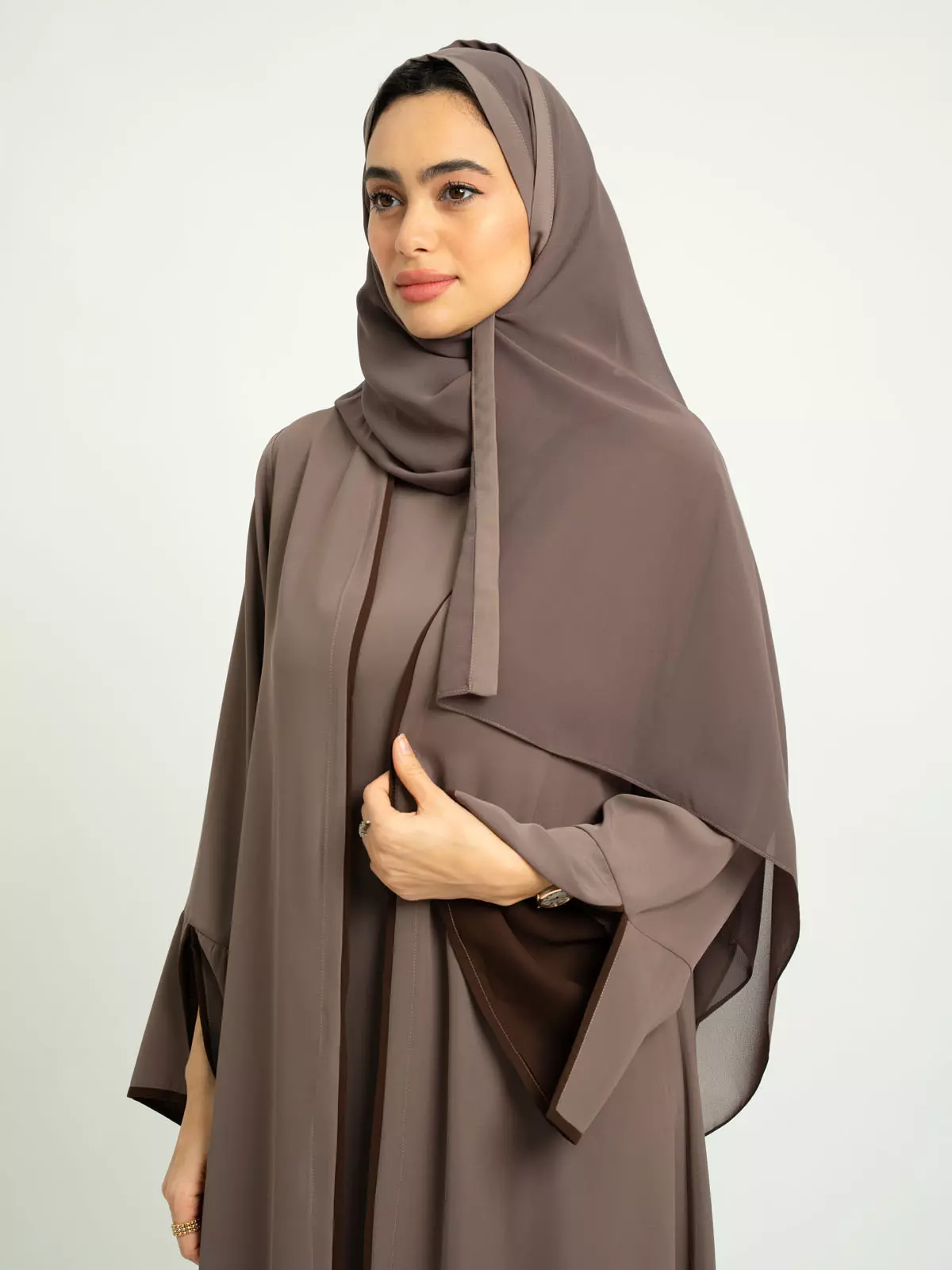 latest-abayas-clothing-tarha-beige-a-cut-abaya-with-dress-set