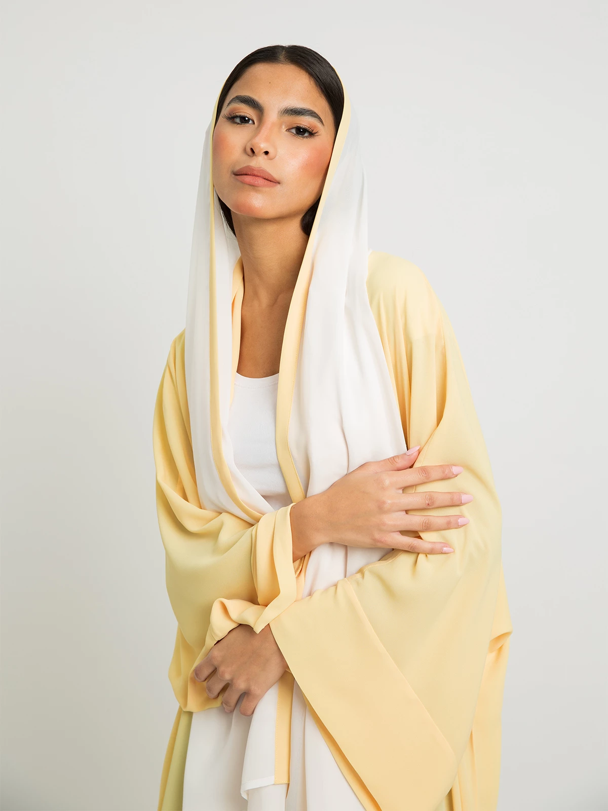 Kaafmeem Latest Abayas, Clothing & Tarha Discover the Latest Abaya