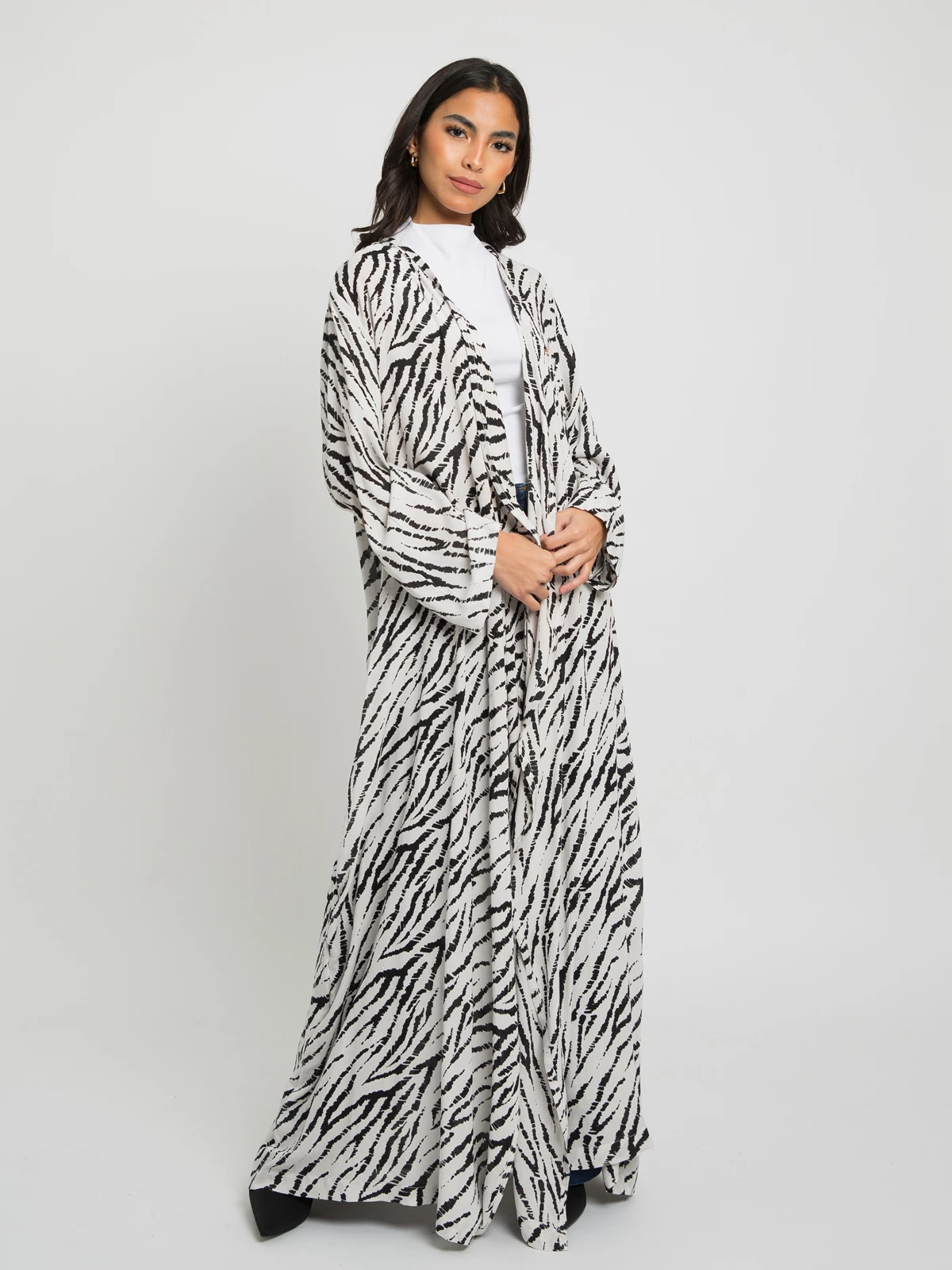 long open comfy fancy printed abaya in 100% rayon fabric with matching hijab by kaafmeem