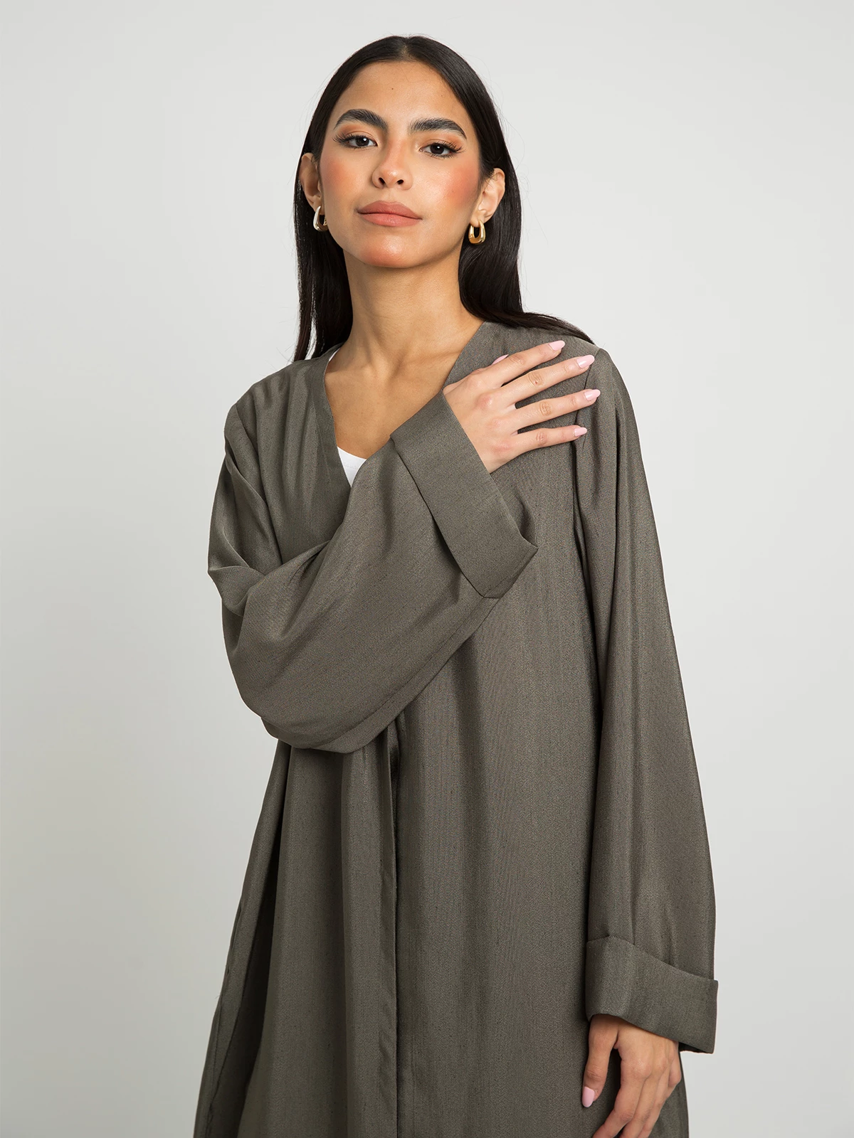Olive v-neck abaya closed with buttons and rolled cuffs in salona fabric online by kaafmeem