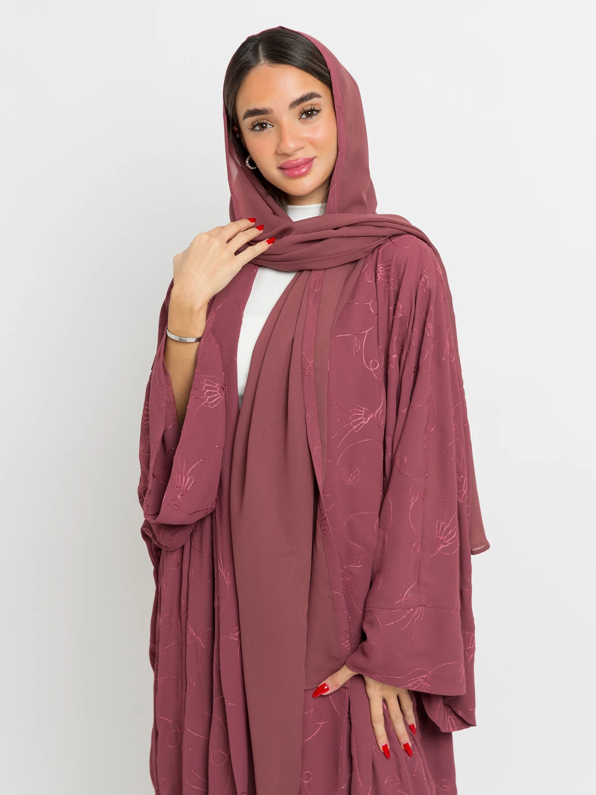 maroon embroidered flowstyle abaya in chiffon fabric by kaafmeem end of the year offers