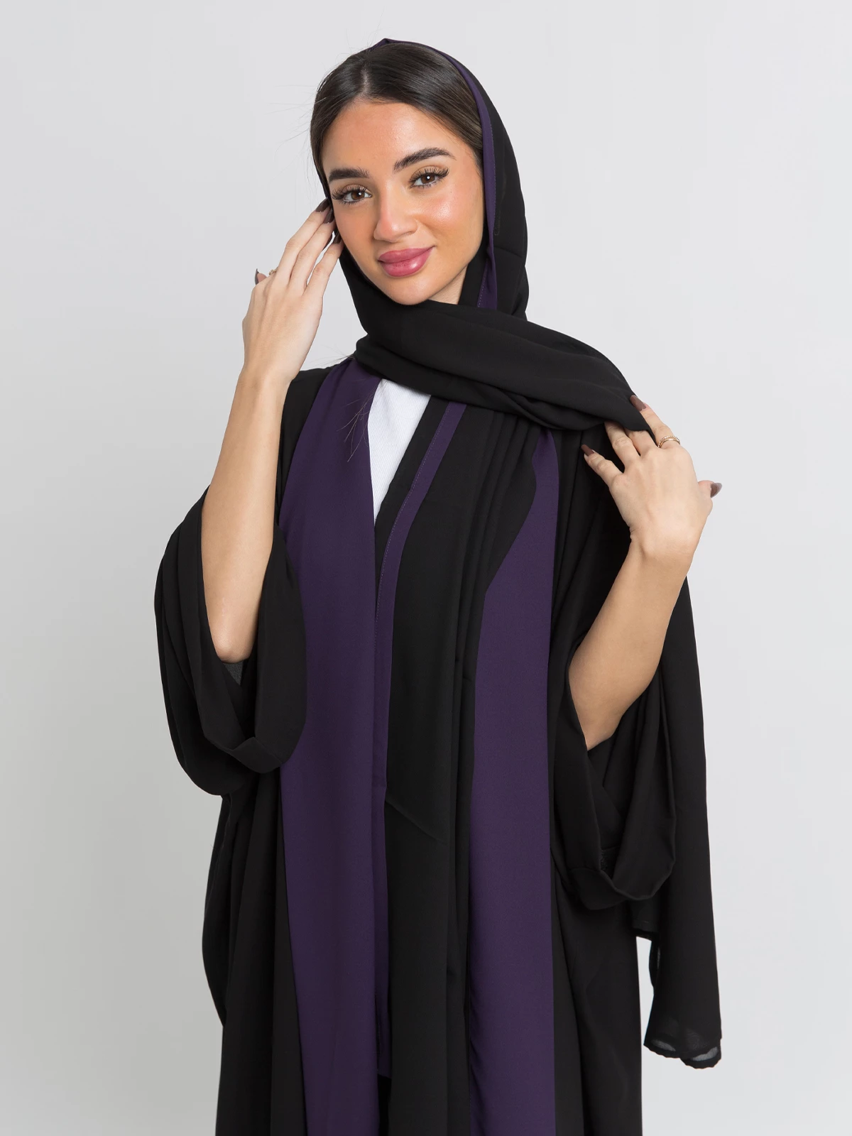 Black on Mauve Flowstyle Abaya