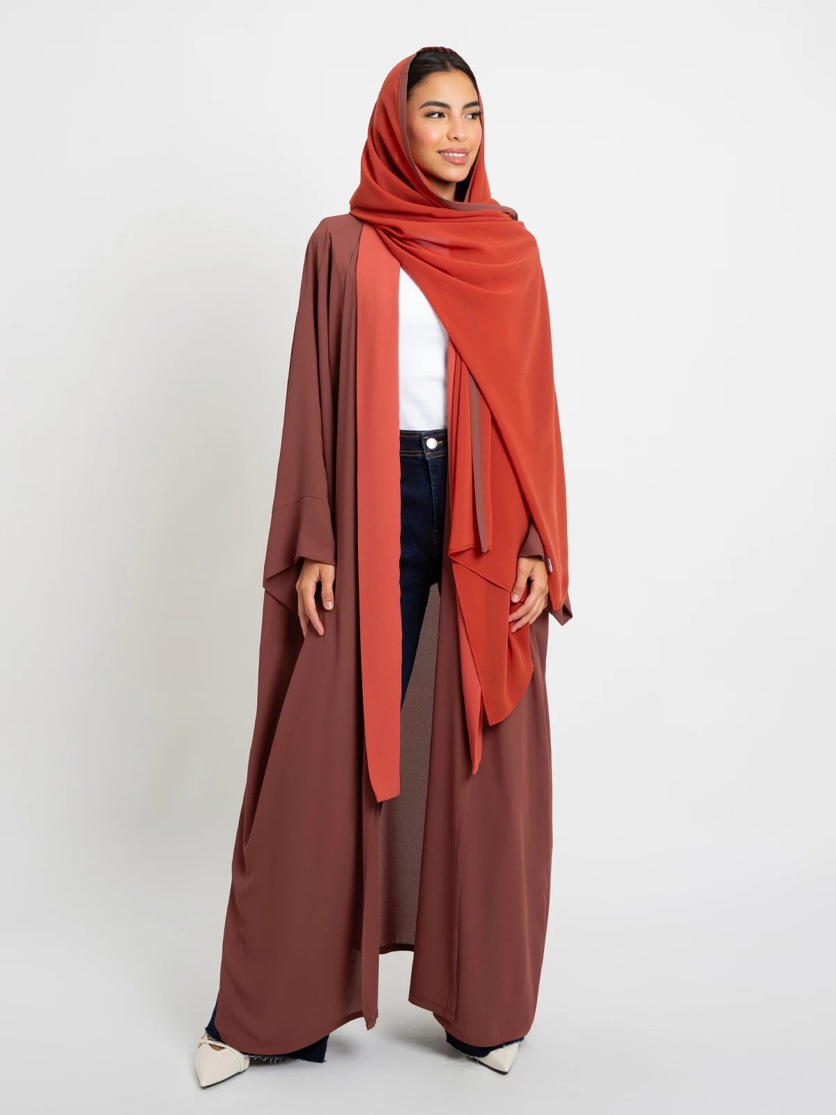 Shades of Brick Flowstyle Abaya