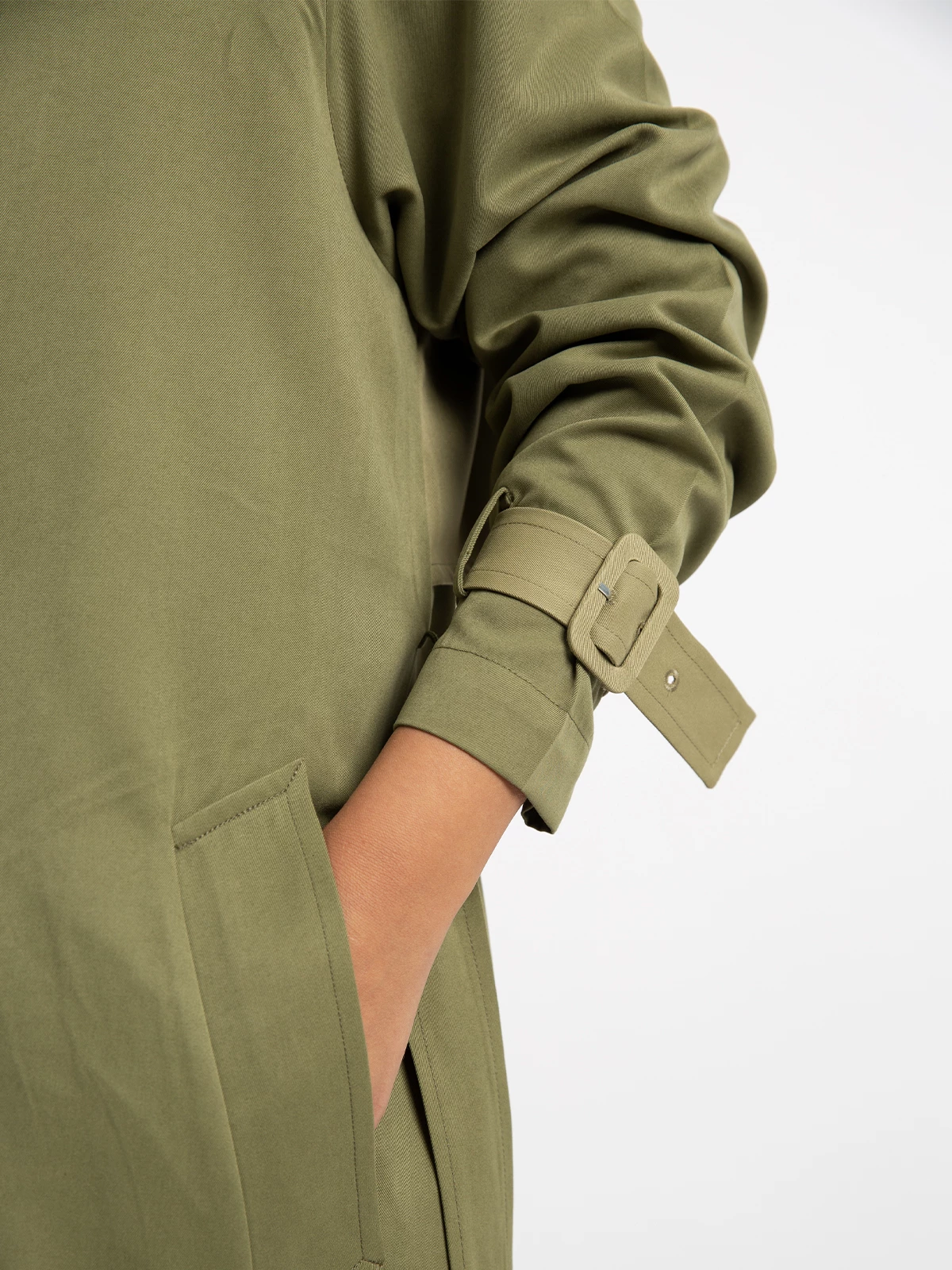 Green trench abaya | classic practical and for travel