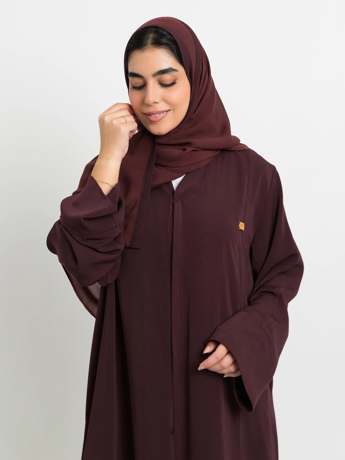 Abstract Maroon Closed Practical Abaya