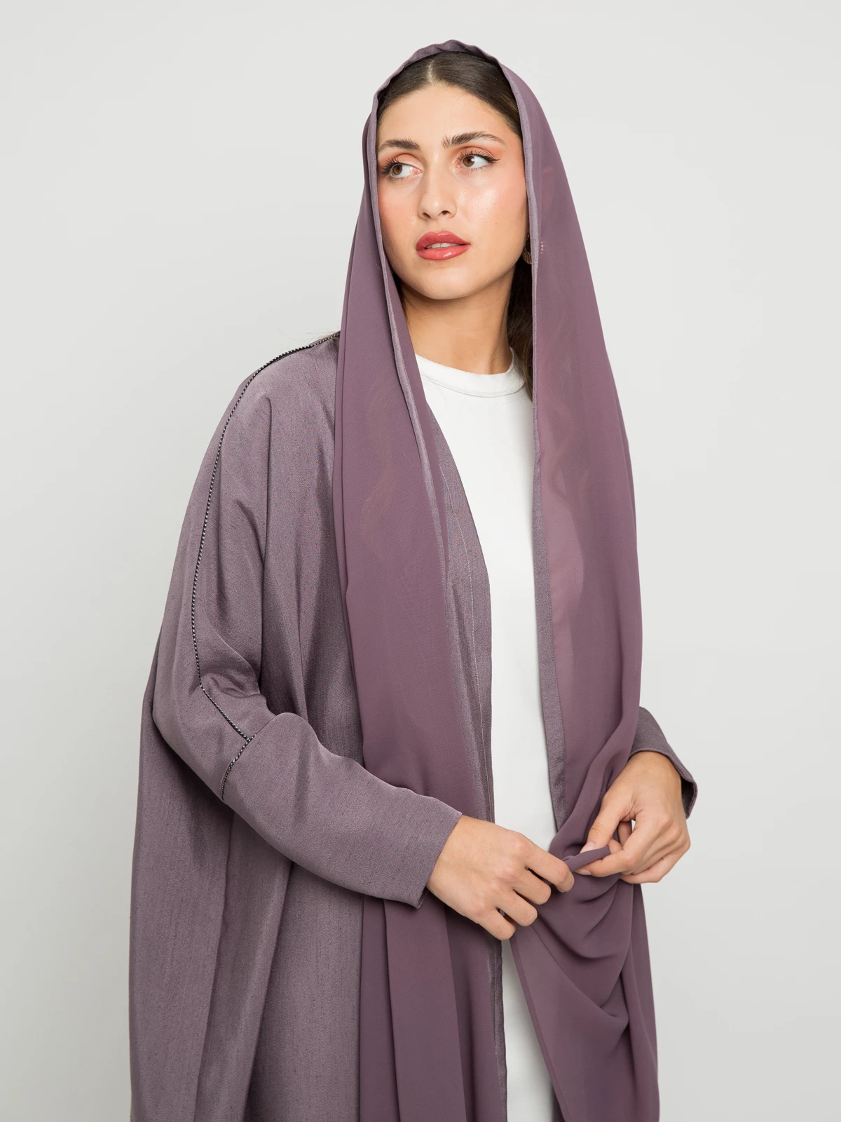 Lavender open long half bisht abaya with qitan on the sleeves in salona fabric online by kaafmeem 