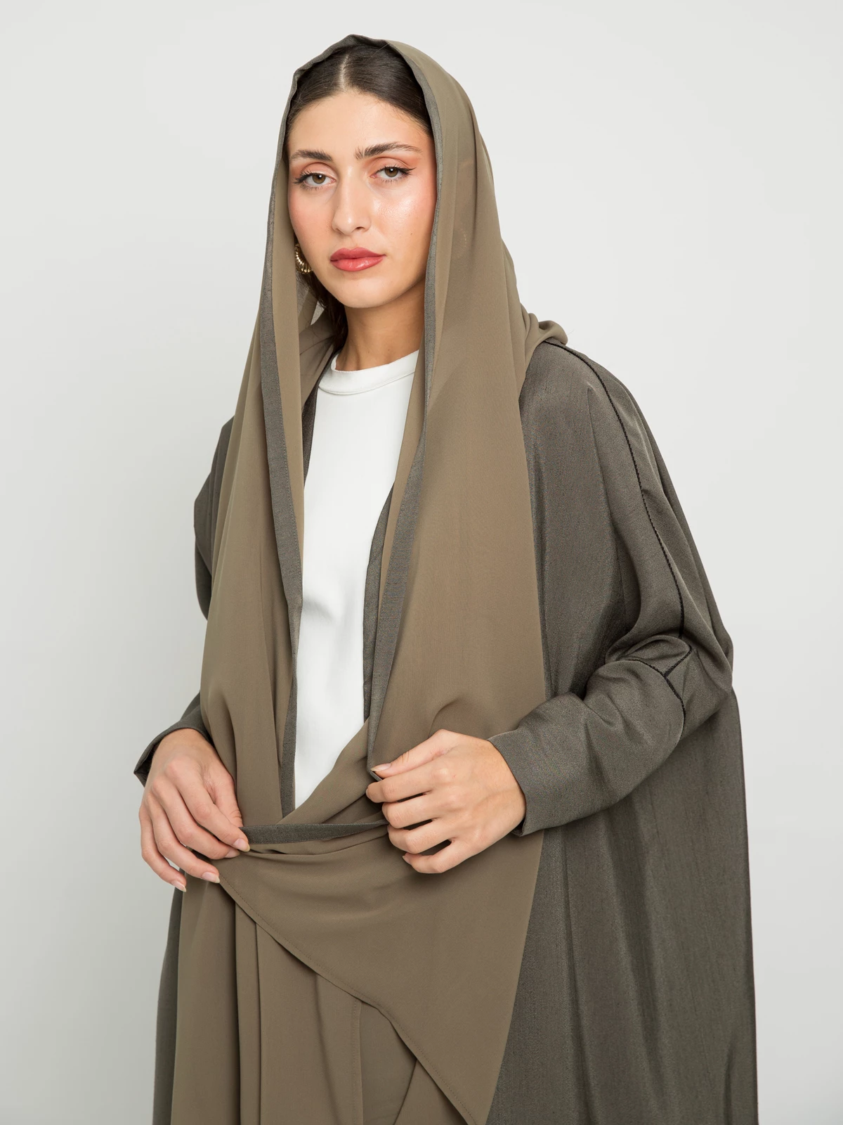 Olive open long half bisht abaya with qitan on the sleeves in salona fabric online by kaafmeem 