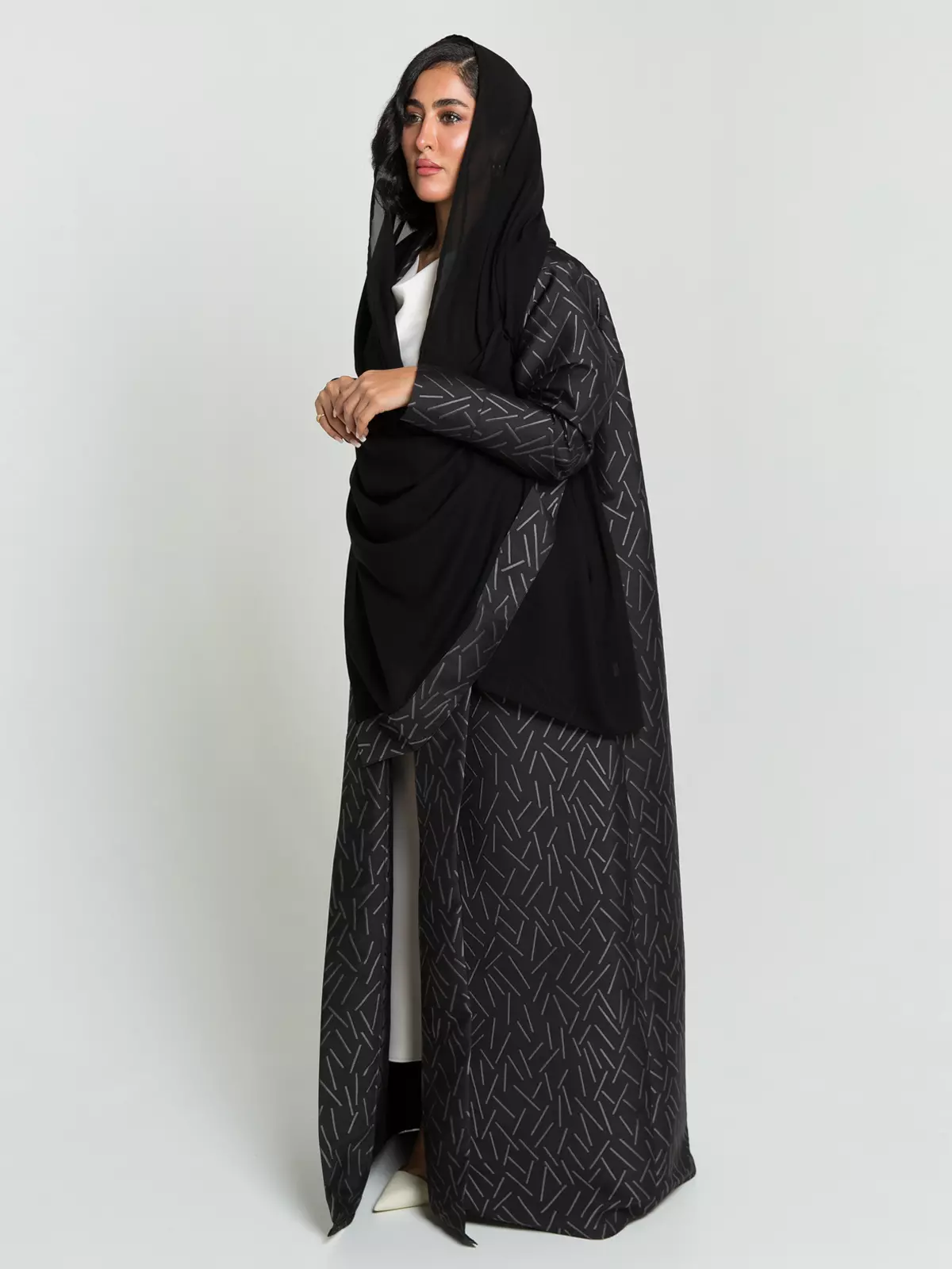 Kaafmeem Latest Abayas, Clothing & Tarha Discover the Latest Abaya