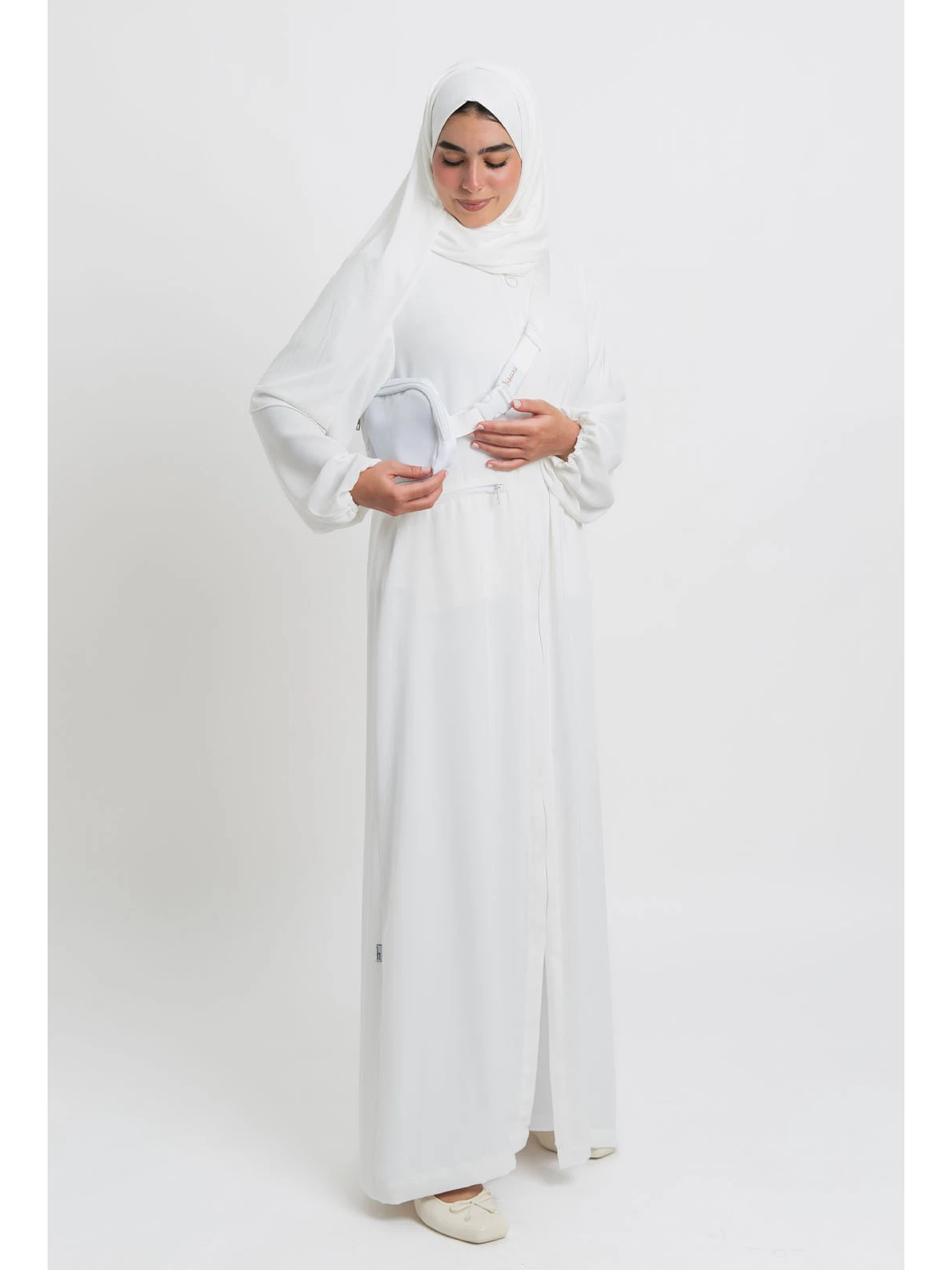 White Zipper Hajj Abaya Package