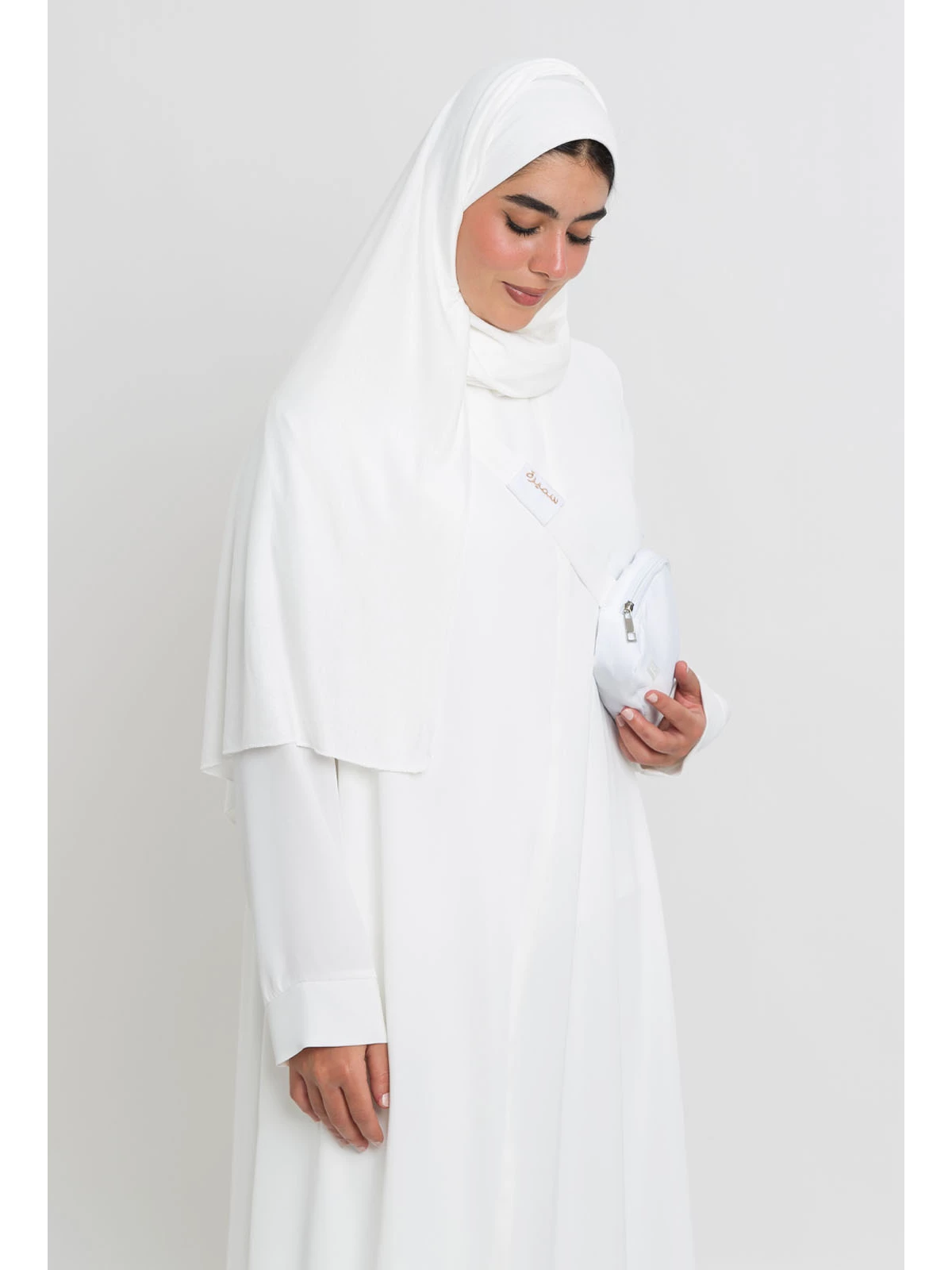 White A Cut Hajj Abaya Package