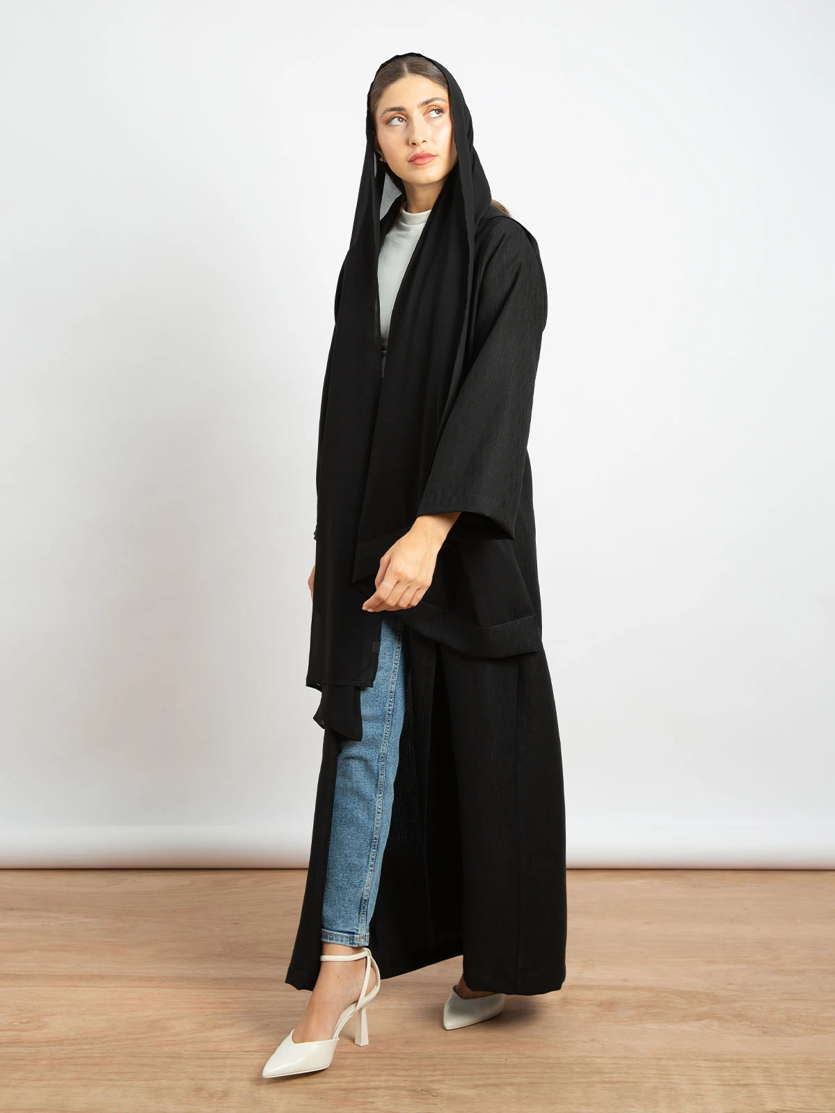 Kaafmeem: Latest Abayas, Clothing & Tarha Black practical abaya ...
