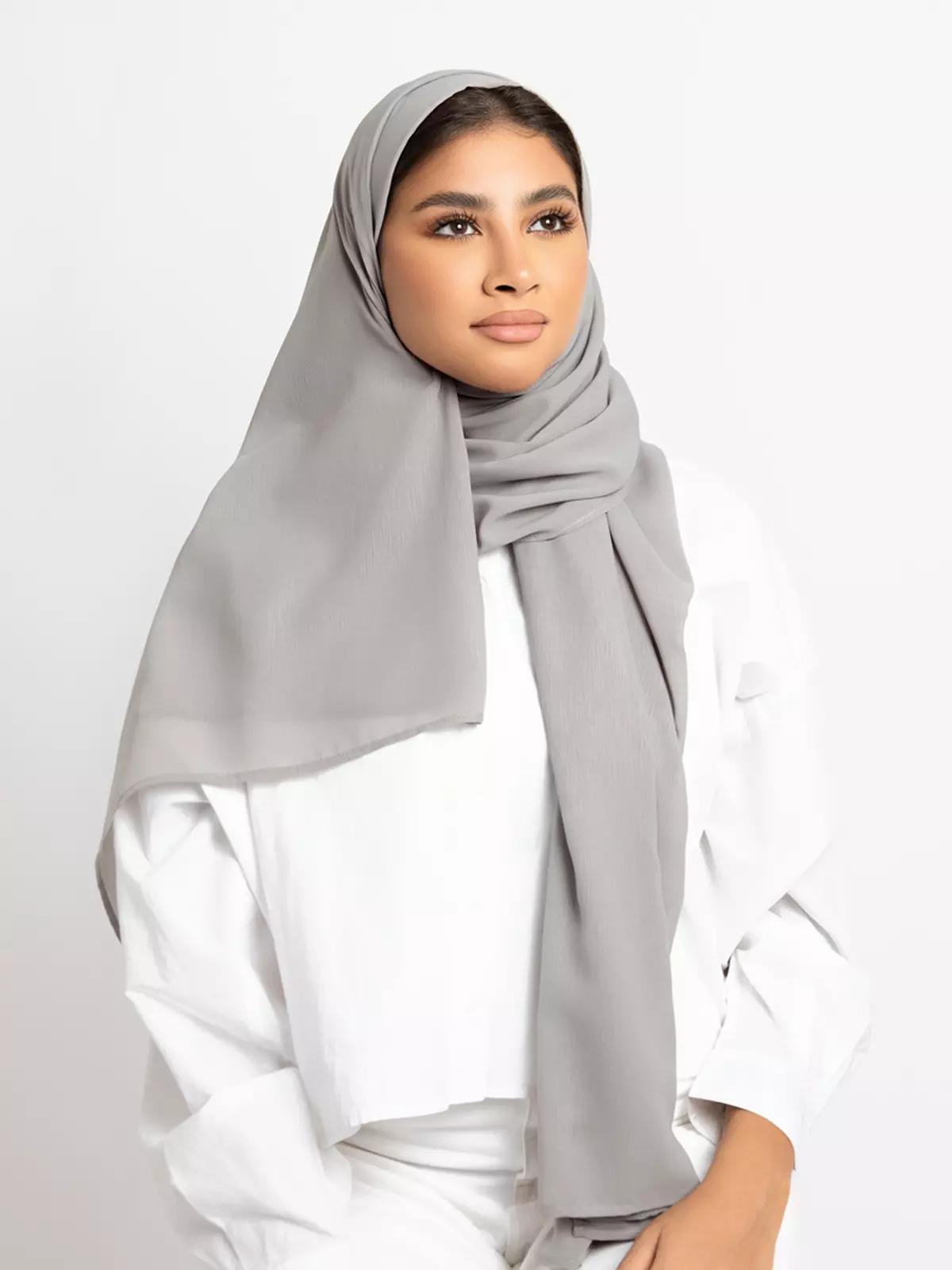 kaafmeem-latest-abayas-clothing-tarha-the-saudi-way