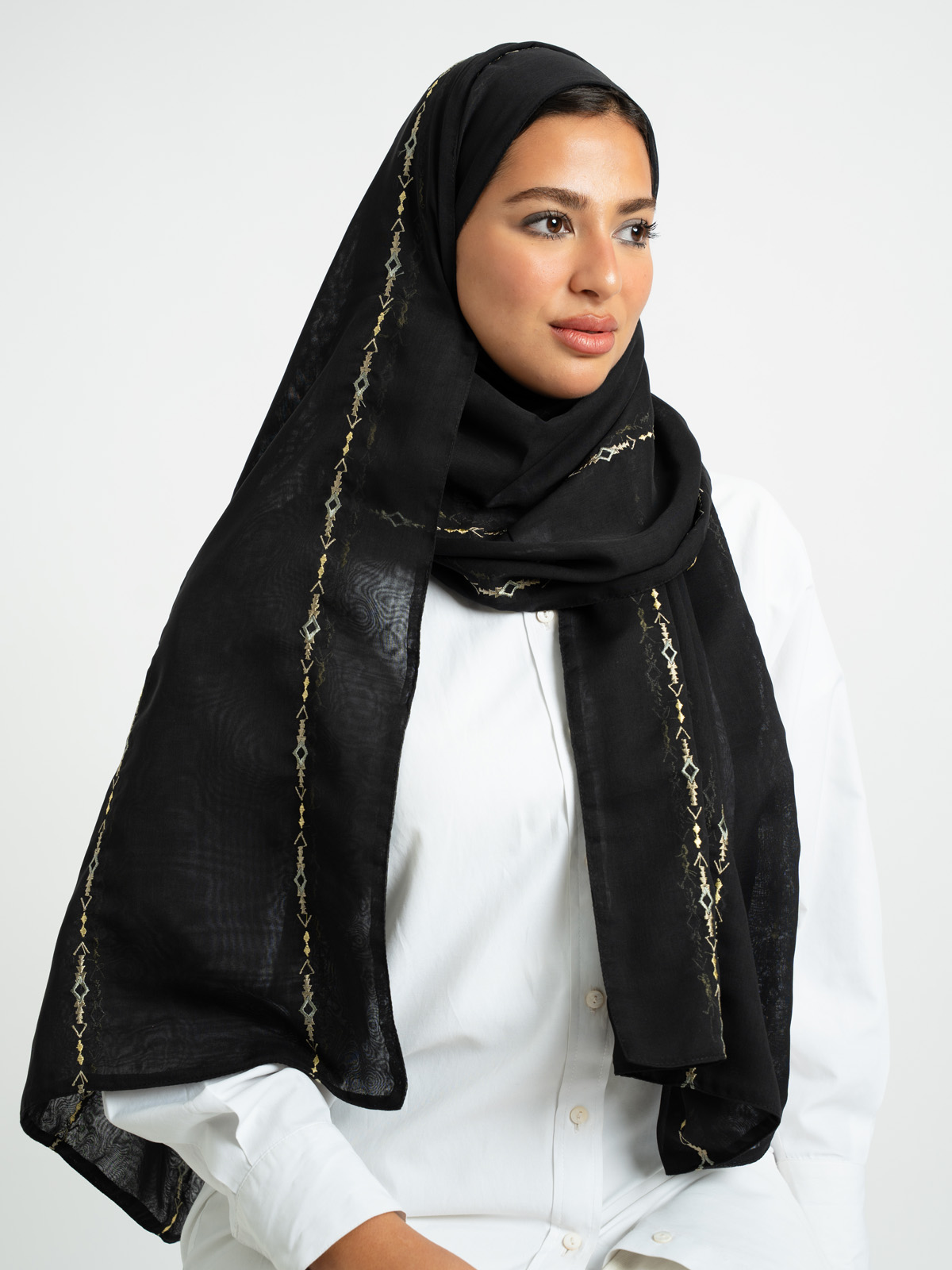 طرحه خطوط بوهيمي بوال طبقتين أسود