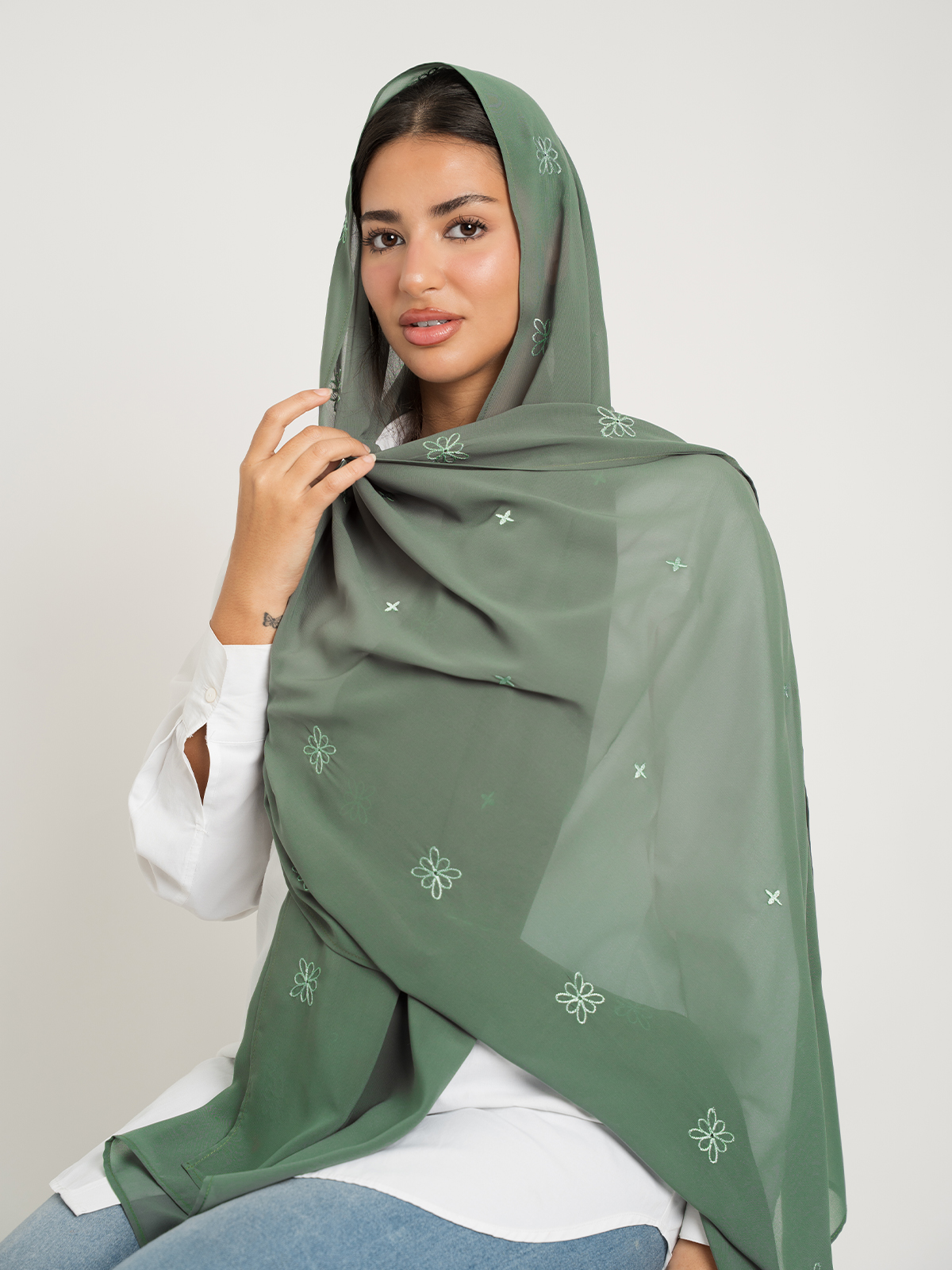 طرحة باقة الورد ليزر أخضر باهت