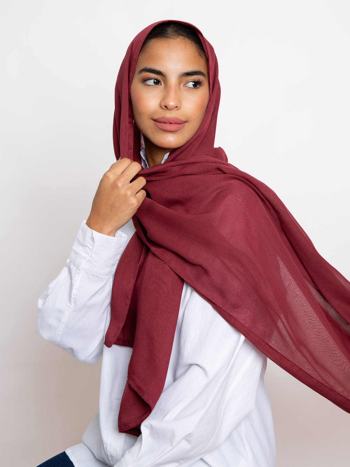 maroon plain double layered comfy japanese voile hijab tarha by kaafmeem in the black friday sale