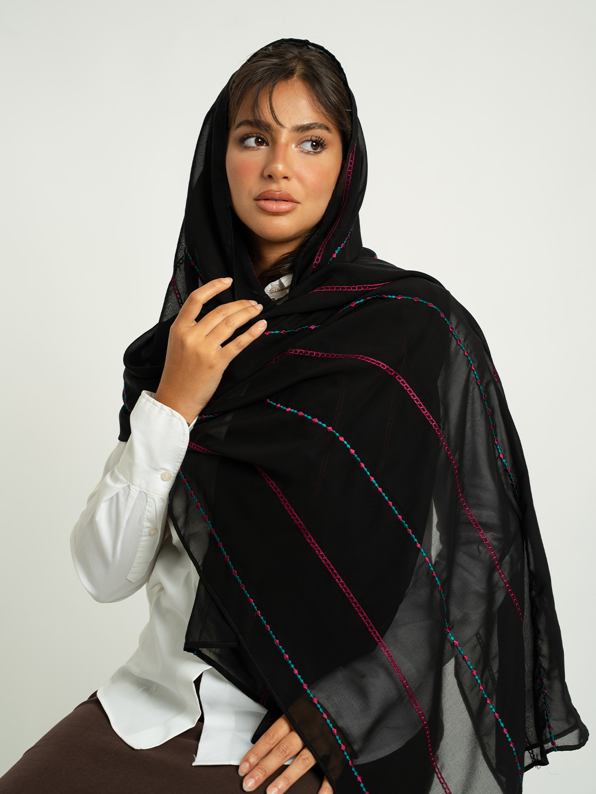 Black with Grape Chained Lines Laser Tarha