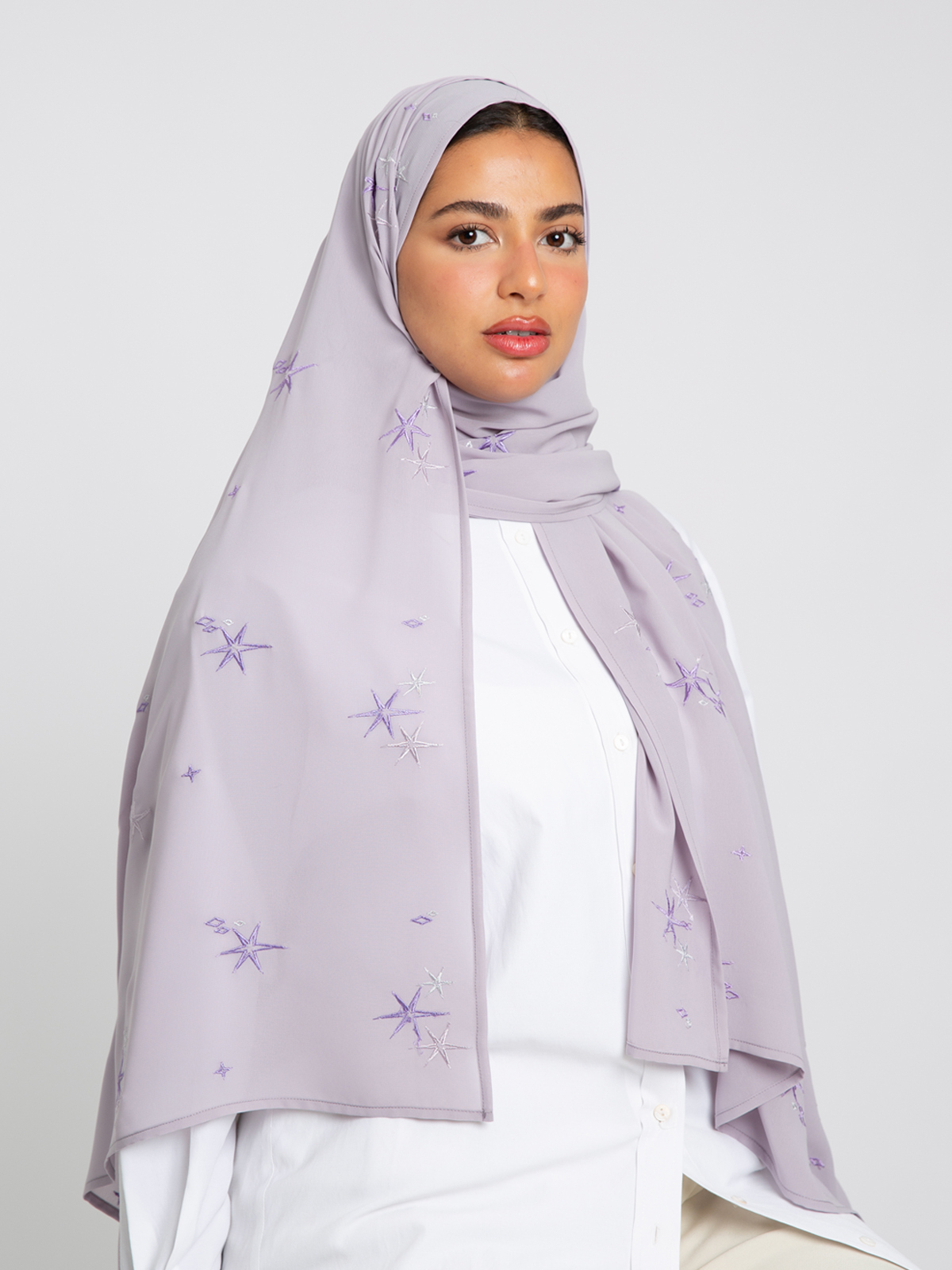Grayish Lavender Shining Stars Laser Tarha