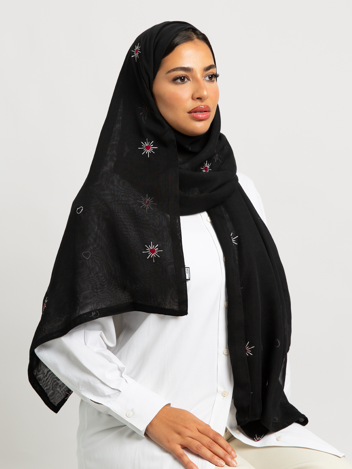 Black Shining Hearts Double Voile Tarha