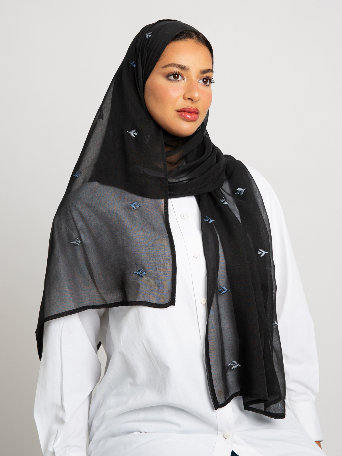 Black Petal Trace Single Voile Tarha