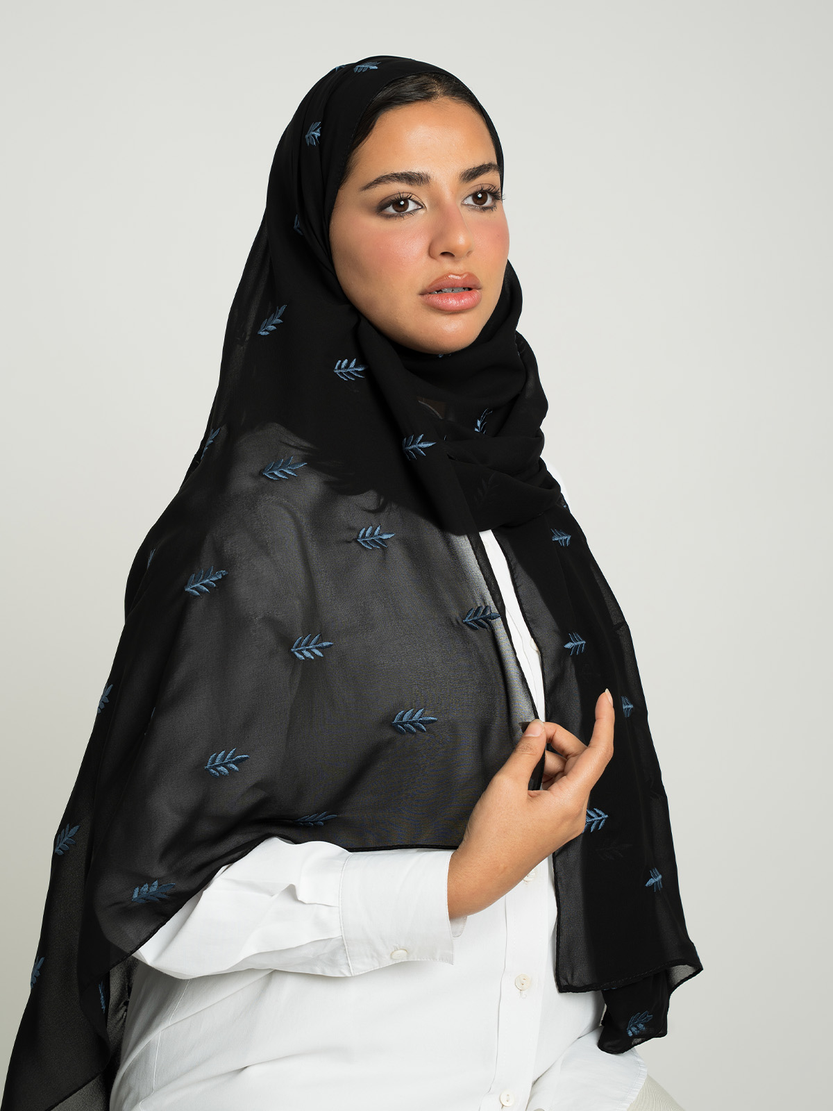 Black with Blue Pine Rose Laser Tarha