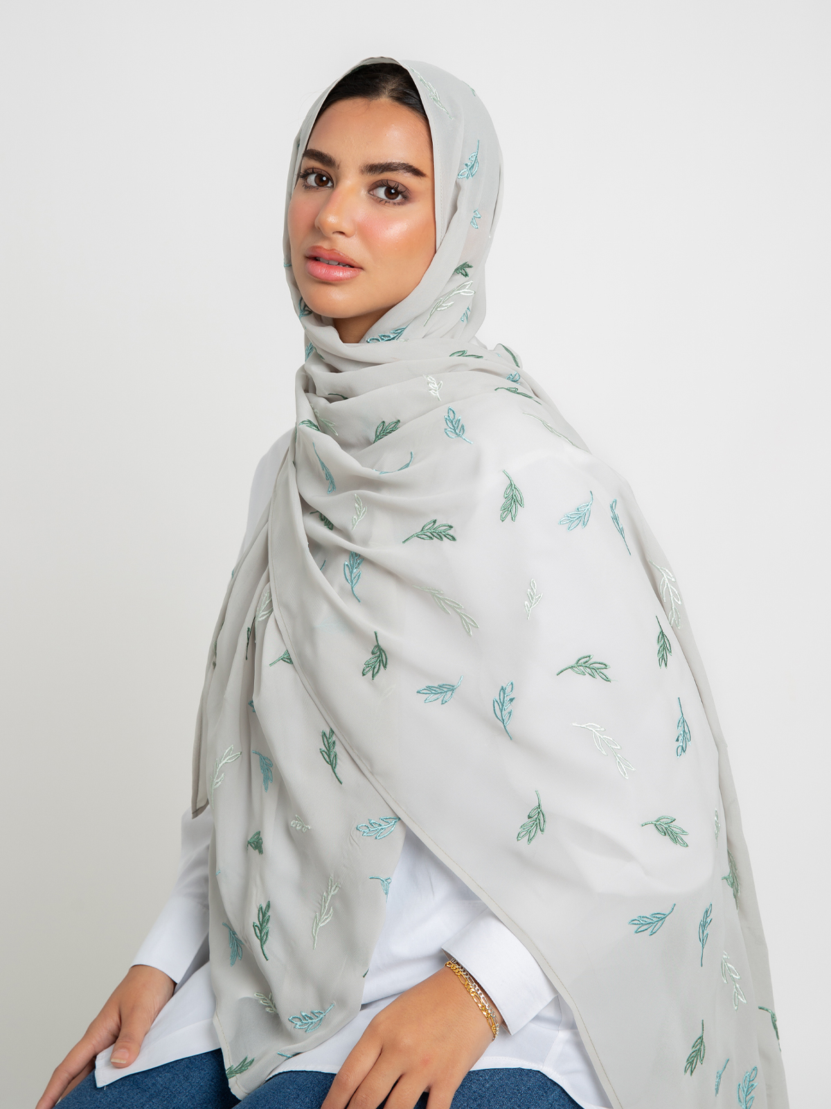 Pastel Sage Sprinkled Leaf Laser Tarha
