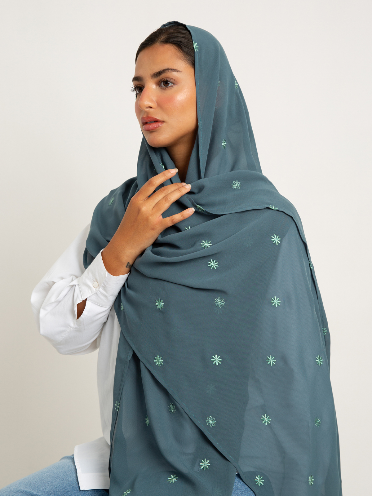Teal Blue Petite Petals Laser Tarha