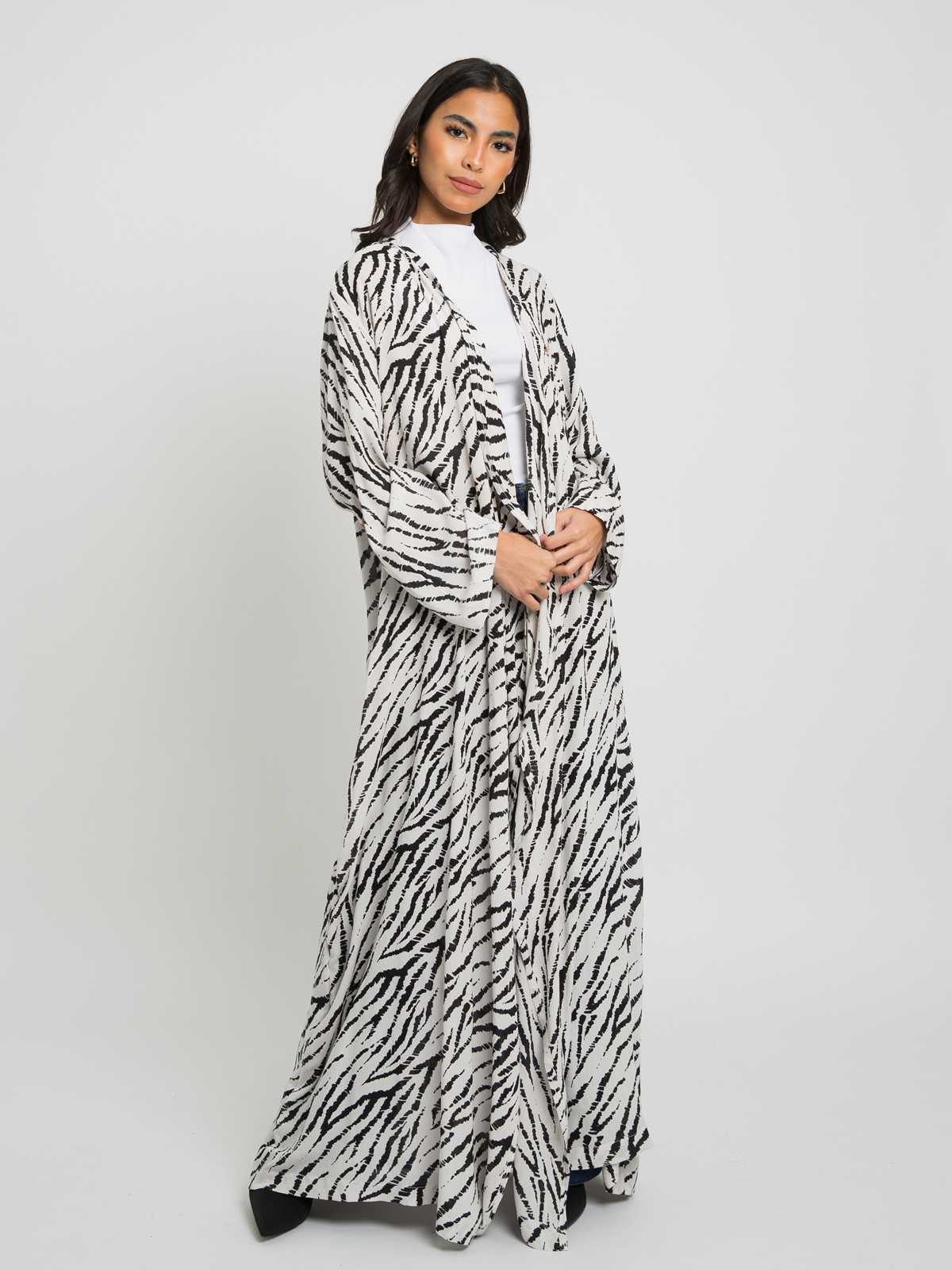 Kenya - Comfy Regular-fit Long Open Abaya in Natural Rayon Fabric