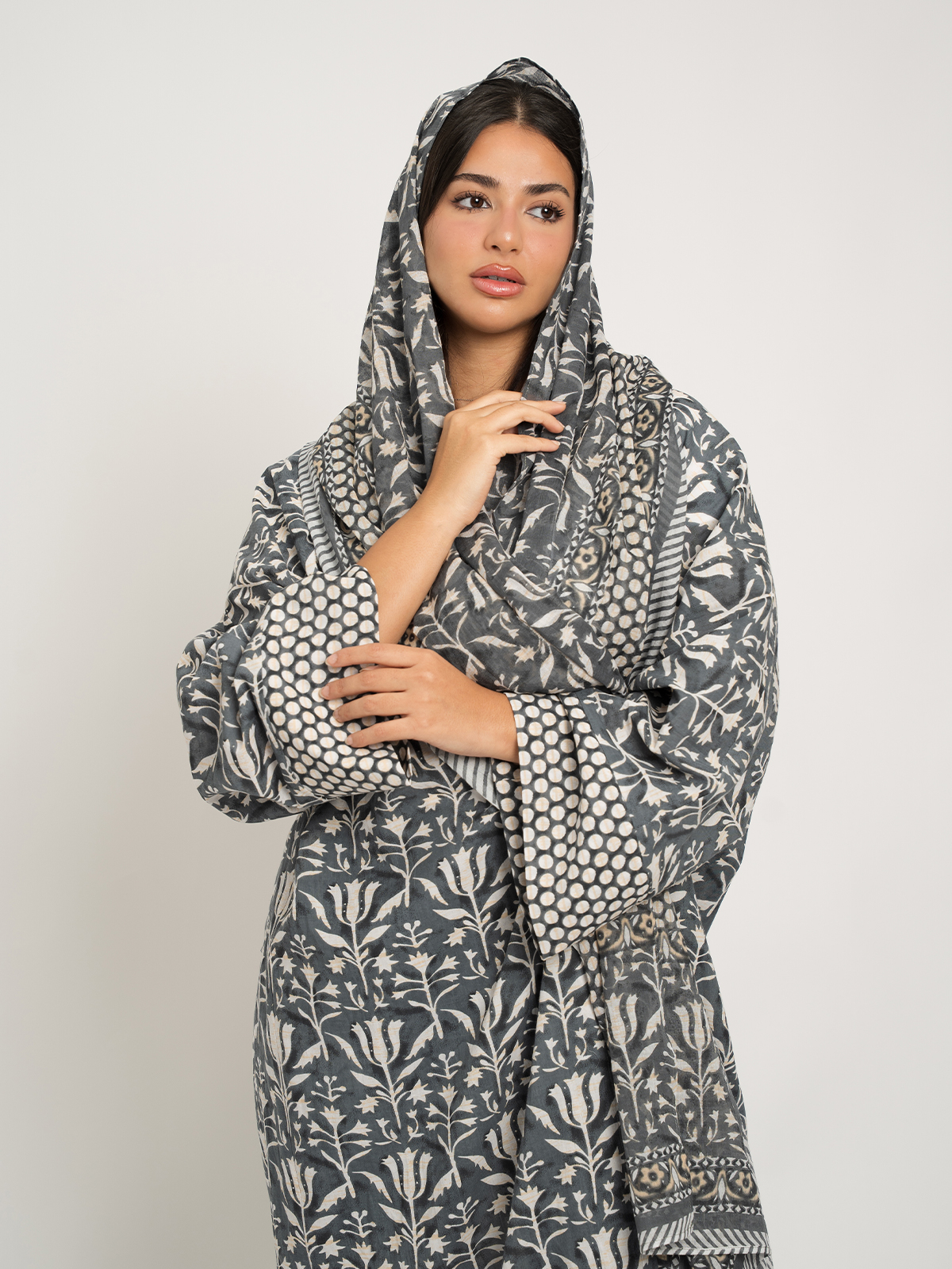 Gray Jasmin Wide-fit Abaya