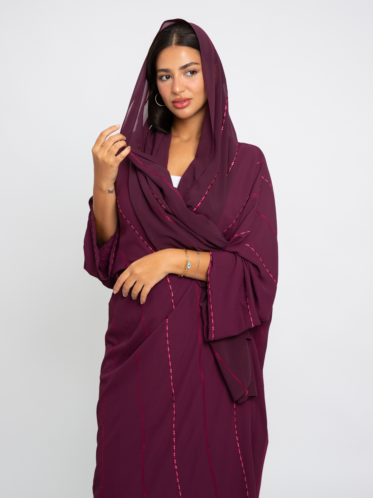 Grape Chained Lines Wide-fit Abaya