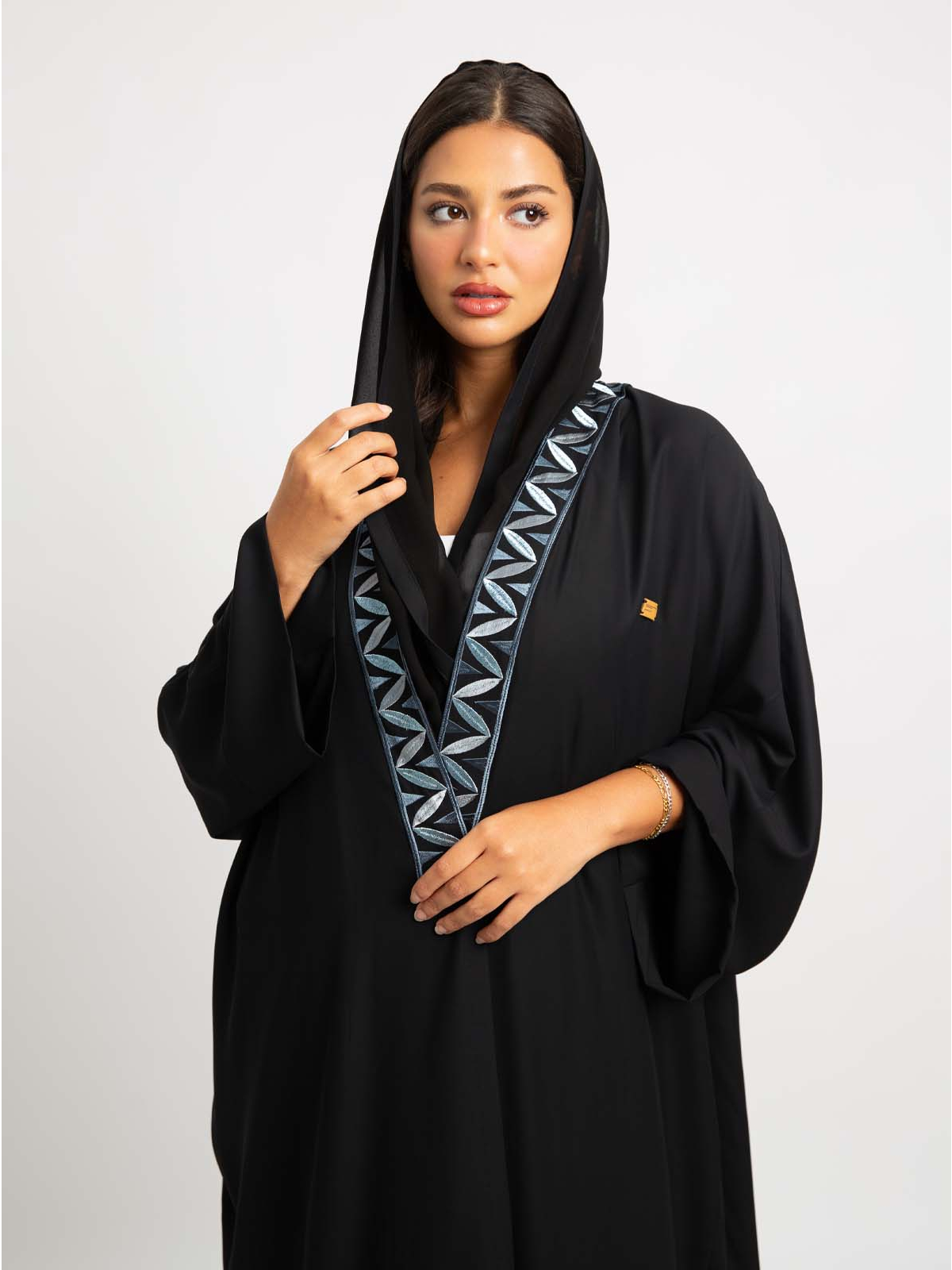 Black Shadow Leaf Wide-fit Abaya
