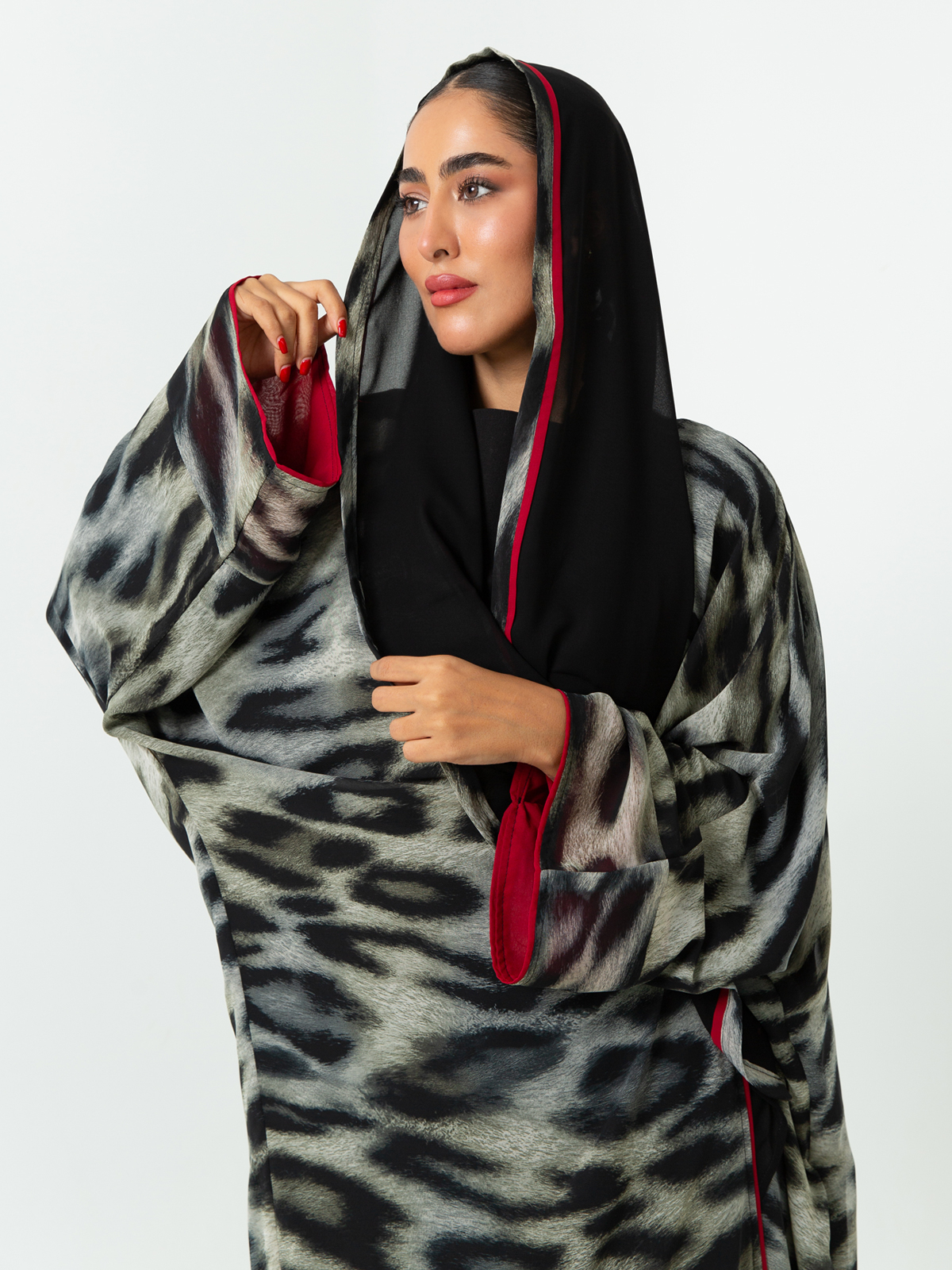 Tiger Wealth Abaya