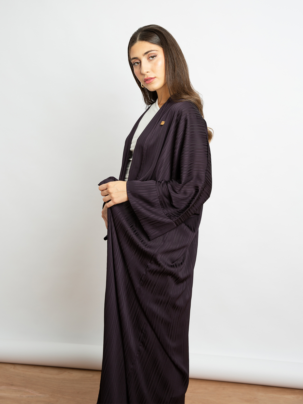 Long open wide cut abaya in mauve stripes color with regular sleeves for special occasions and events