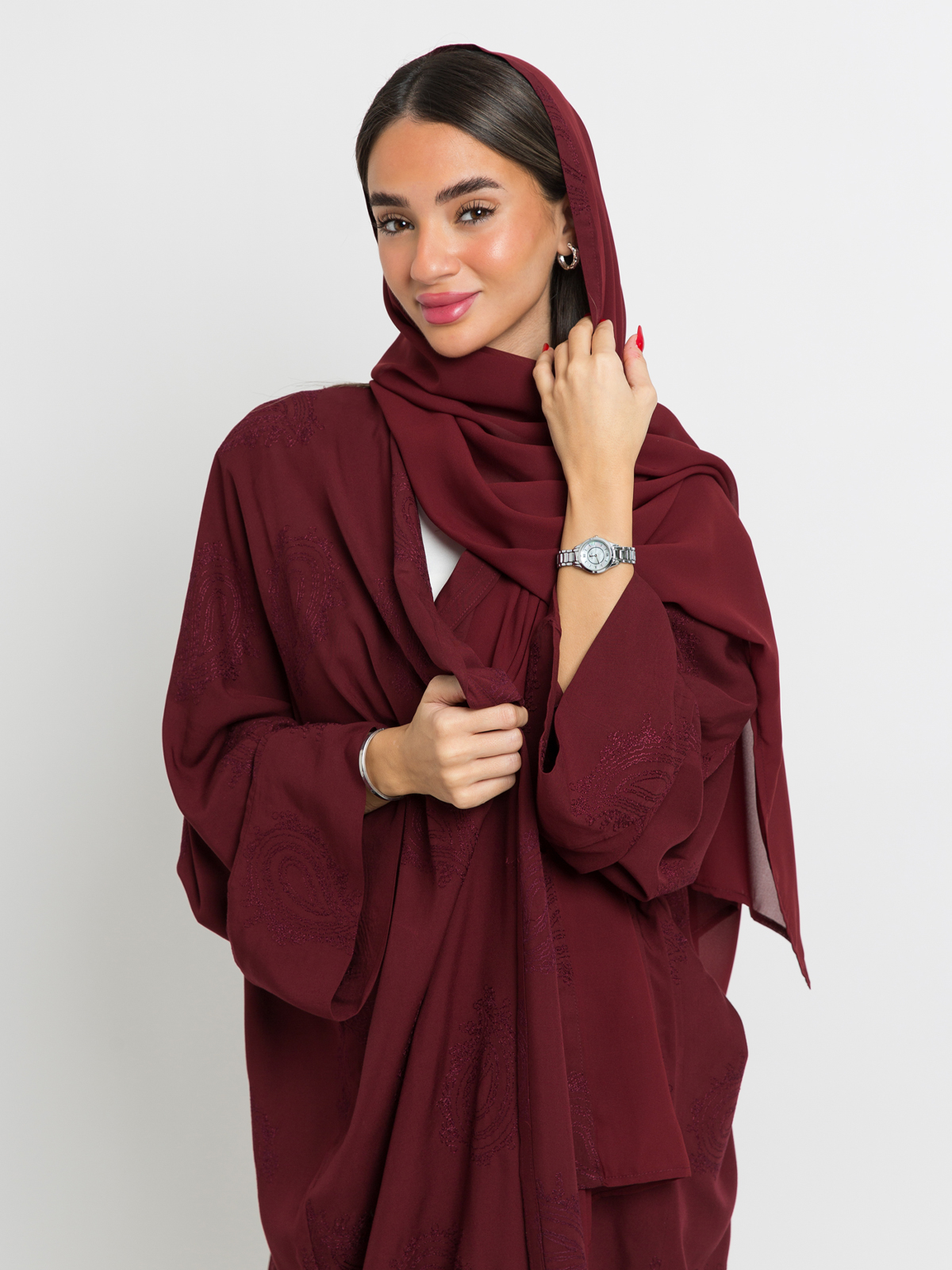 Maroon Bandana Threads Abaya