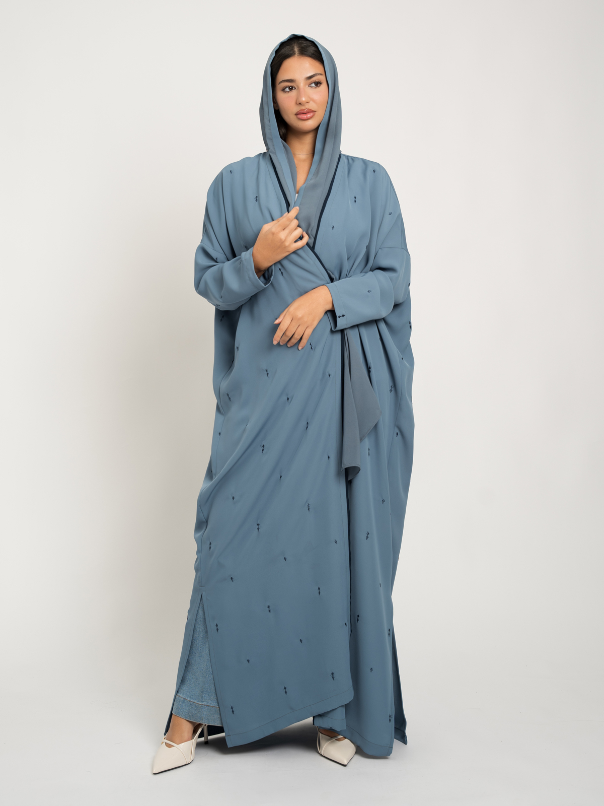Blue Diamonds Wide-fit Tight Sleeves Abaya