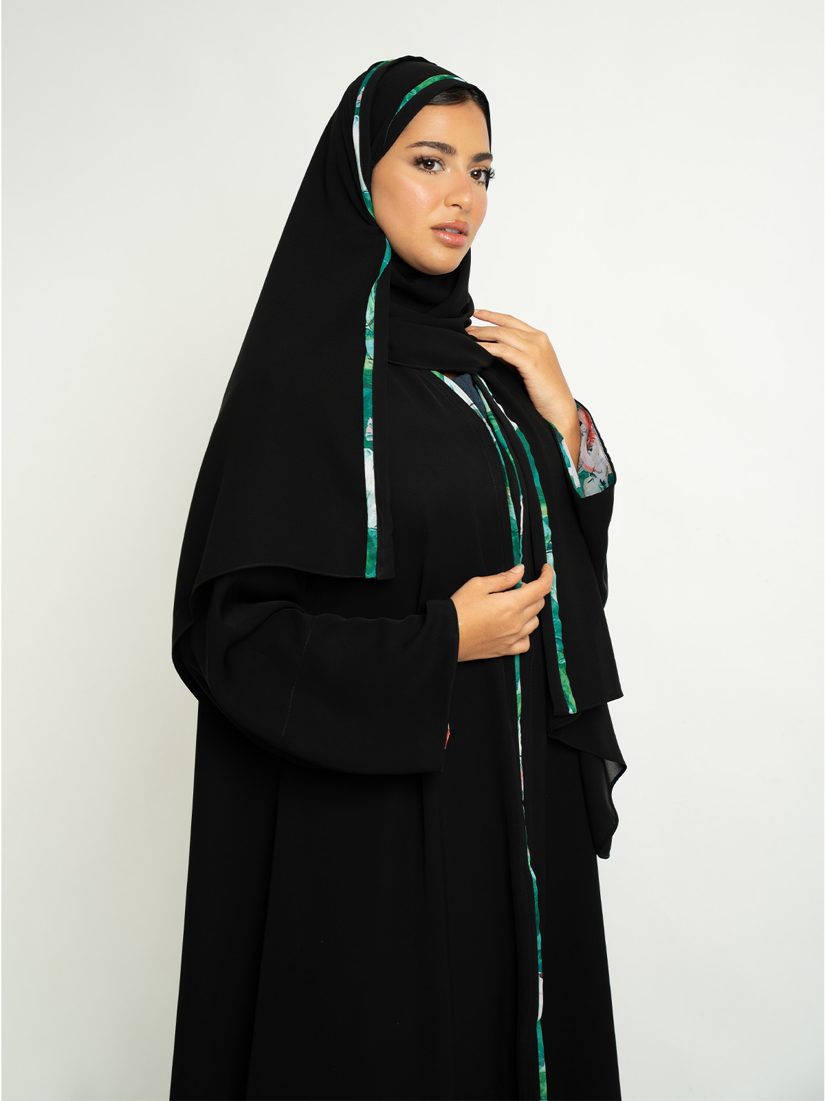 Black Green Garden Closed A-Cut Abaya