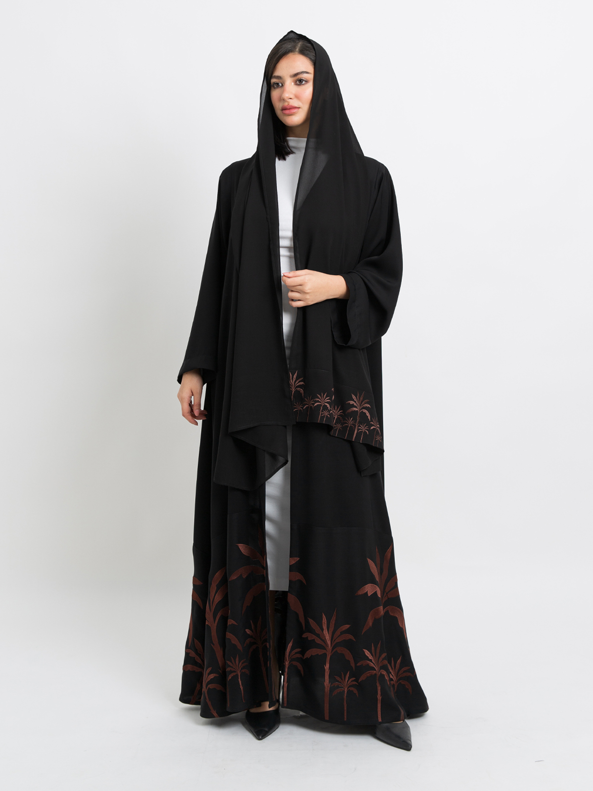 Black Wadi Alnakhil A-Cut Abaya