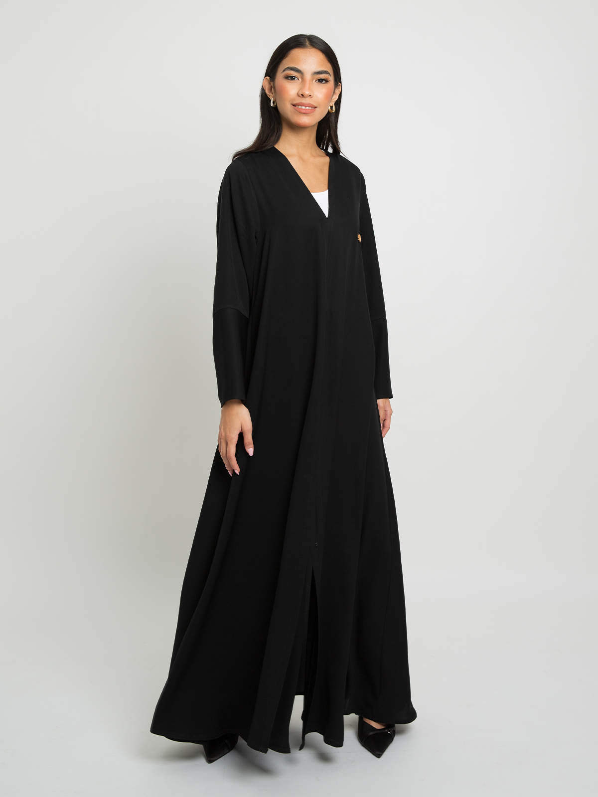 Black - A Cut Half Cloche Closed Front Abaya in Crepe Fabric