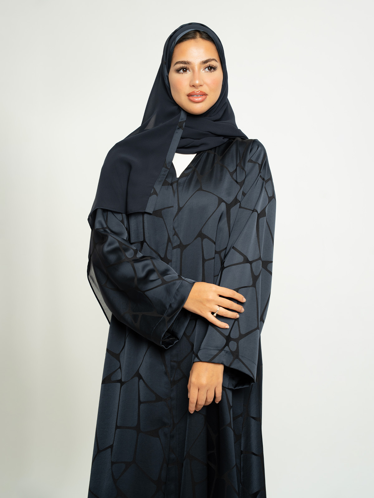 Navy Giraffe Print Closed A-Cut Abaya
