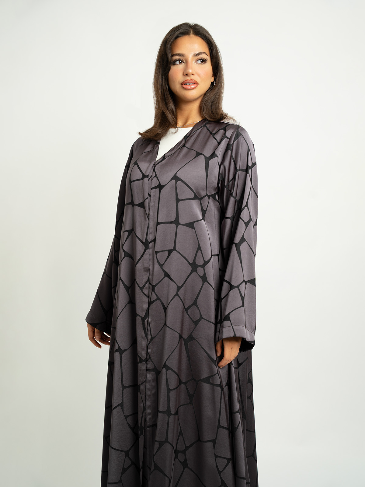 Gray Giraffe Print Closed A-Cut Abaya