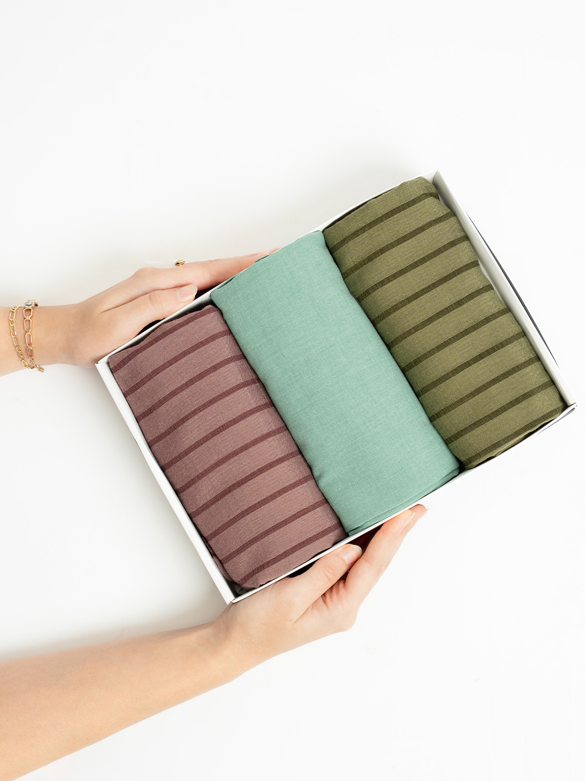 Earthly Flora Tarha Package