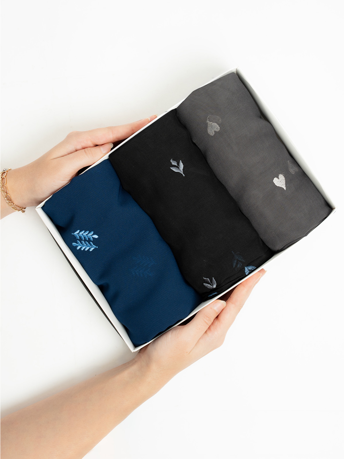 Starry Night Tarha Package