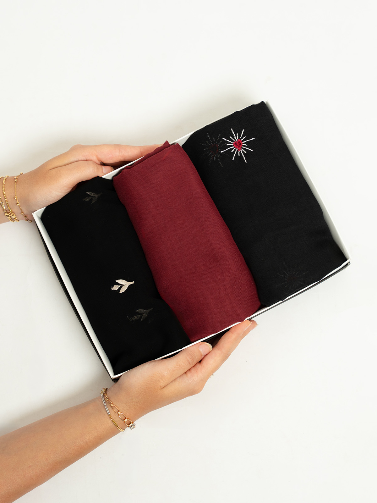 Black Berries Tarha Package