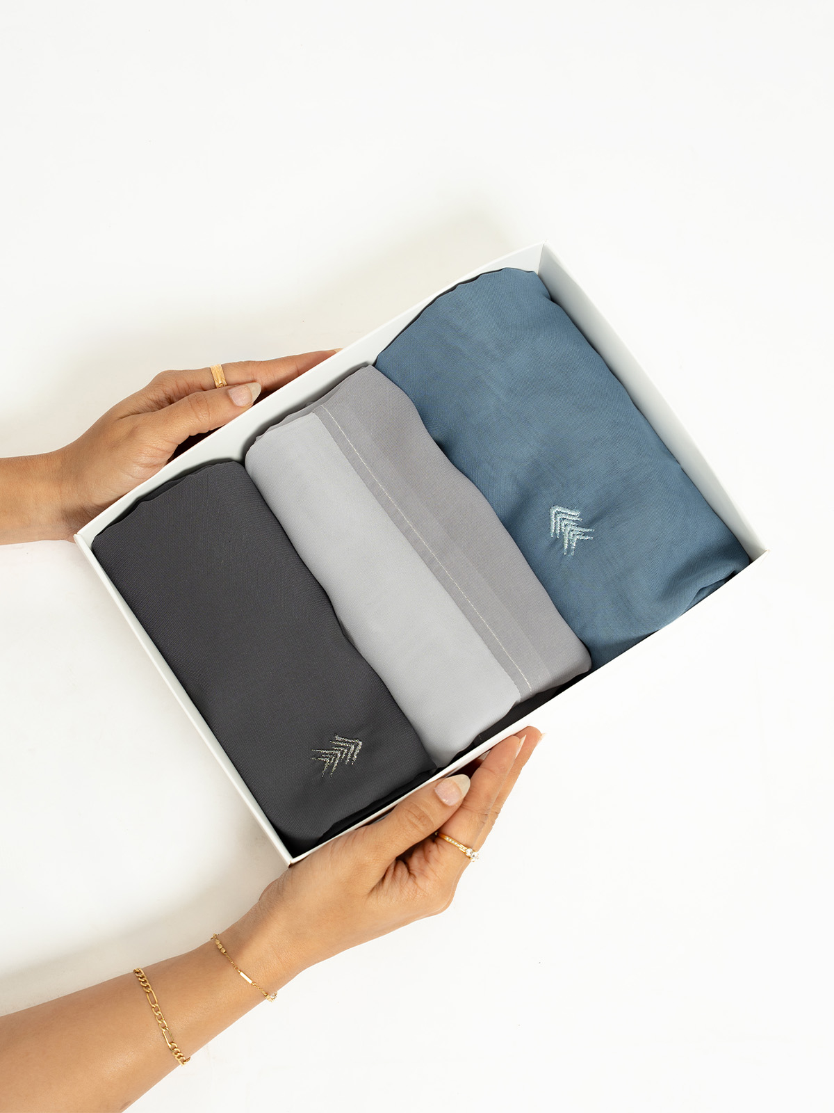 Silver Lining Tarha Package
