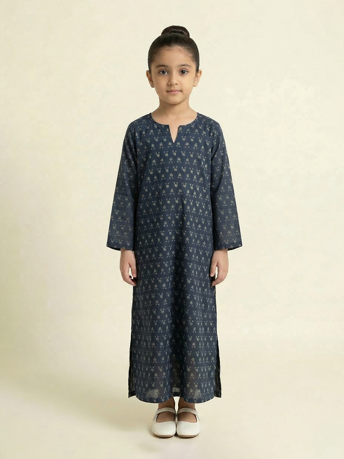 Pale Navy Half Cloche Jalabiya