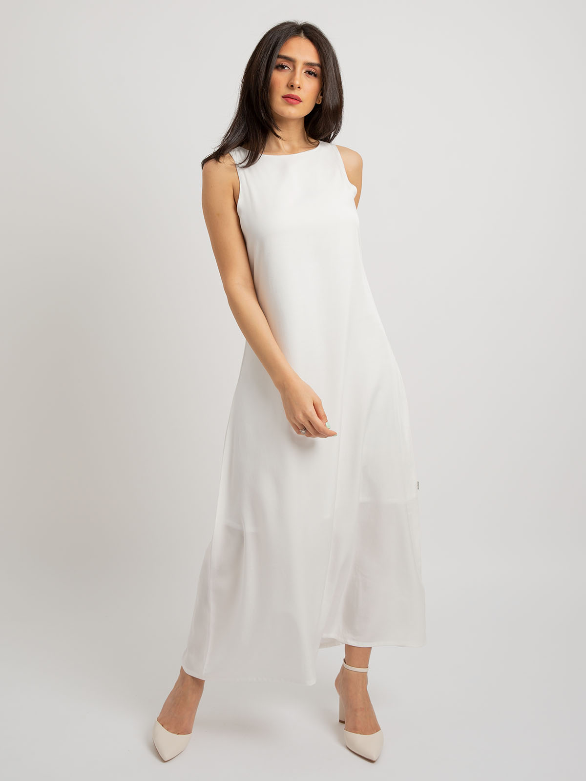 White - Sleeveless Long Dress