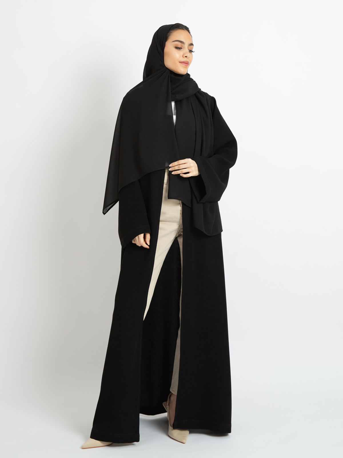 Black Crepe - Regular-fit Long Abaya