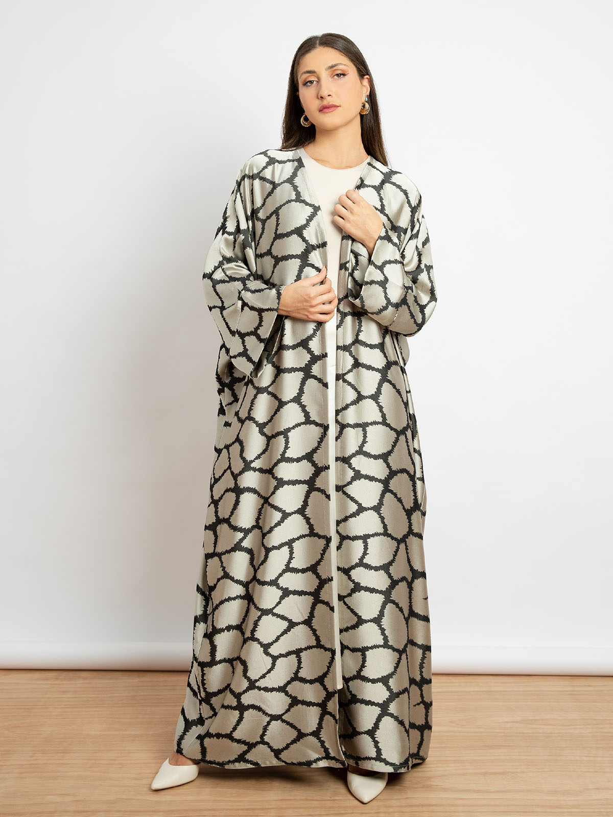 Kaafmeem women clothing wide fit beige color long fancy open abaya with giraffe print in satin feel fabric