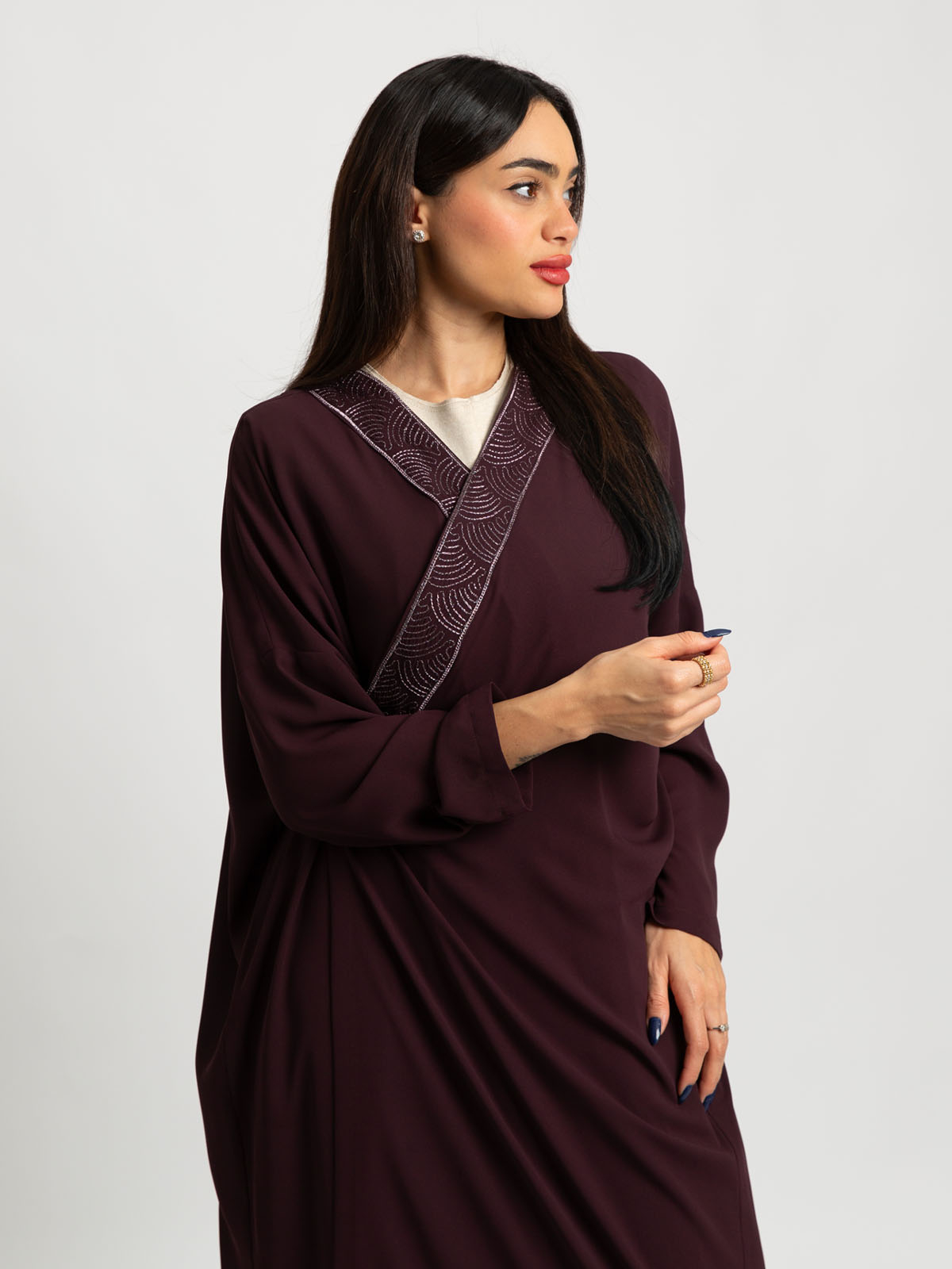 Grape Wiggle Waves Wide-fit Tight Sleeves Abaya
