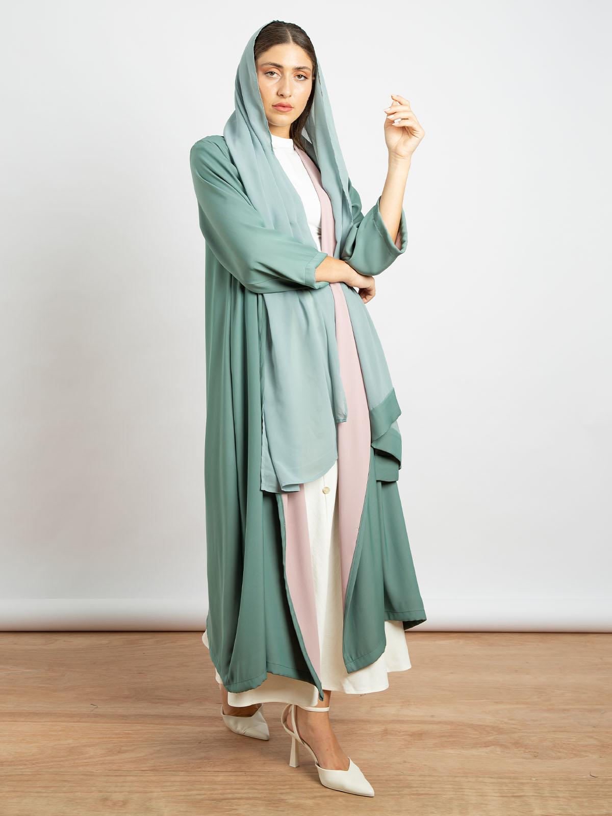 Kaafmeem women clothing regular fit plain green color open midi abaya in crepe fabric
